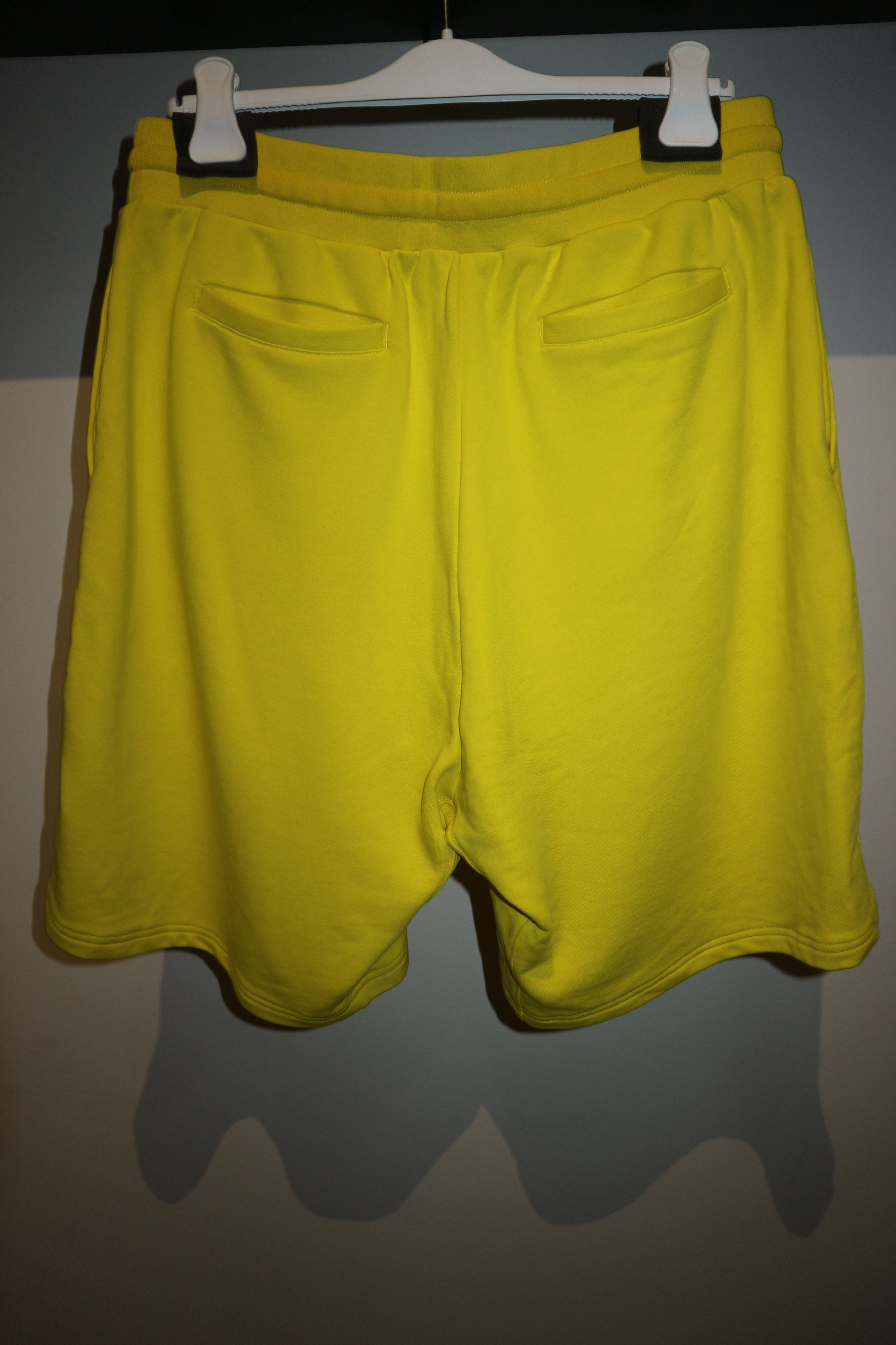 Moschino logo print oversized shorts Size US 34 / EU 50 - 5 Thumbnail