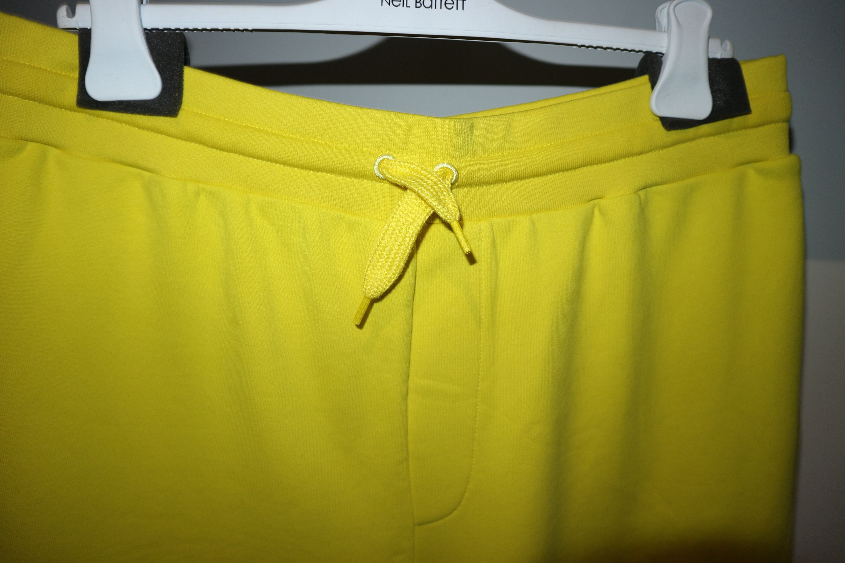 Moschino logo print oversized shorts Size US 34 / EU 50 - 4 Thumbnail