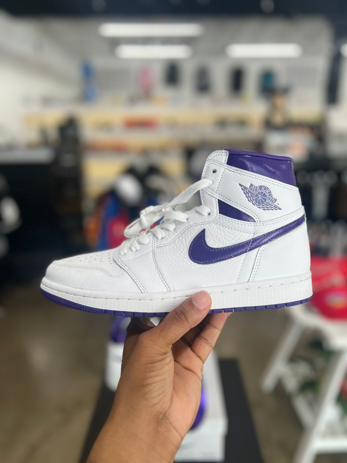 Pre-owned Jordan Nike Air Jordan 1 “court Purple” Sz. 9.5 Shoes In White
