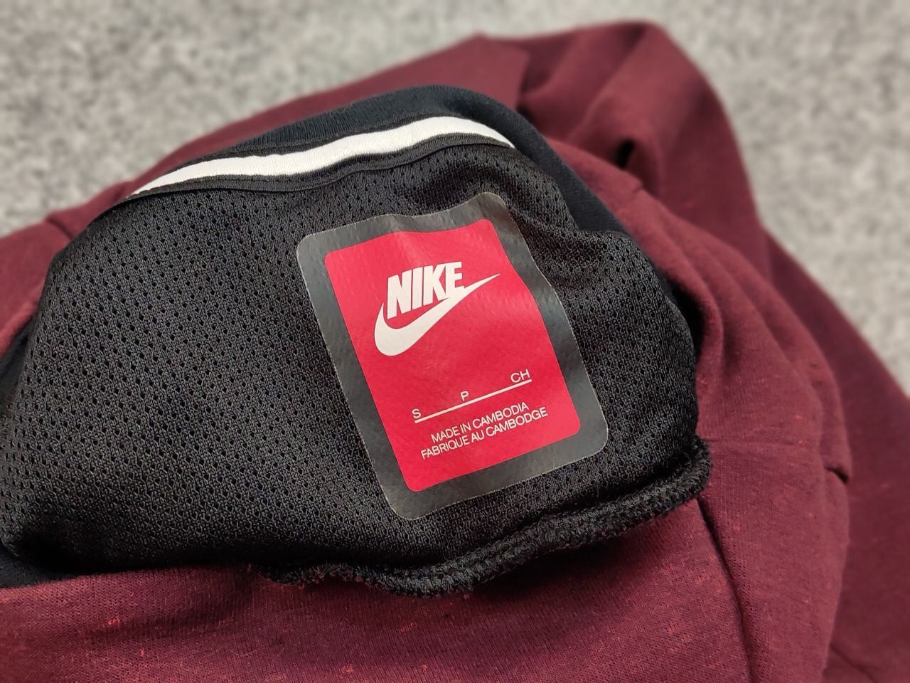 Nike Nike Tech Fleece Funnel Neck Ninja Red Hoodie Size US S / EU 44-46 / 1 - 15 Thumbnail