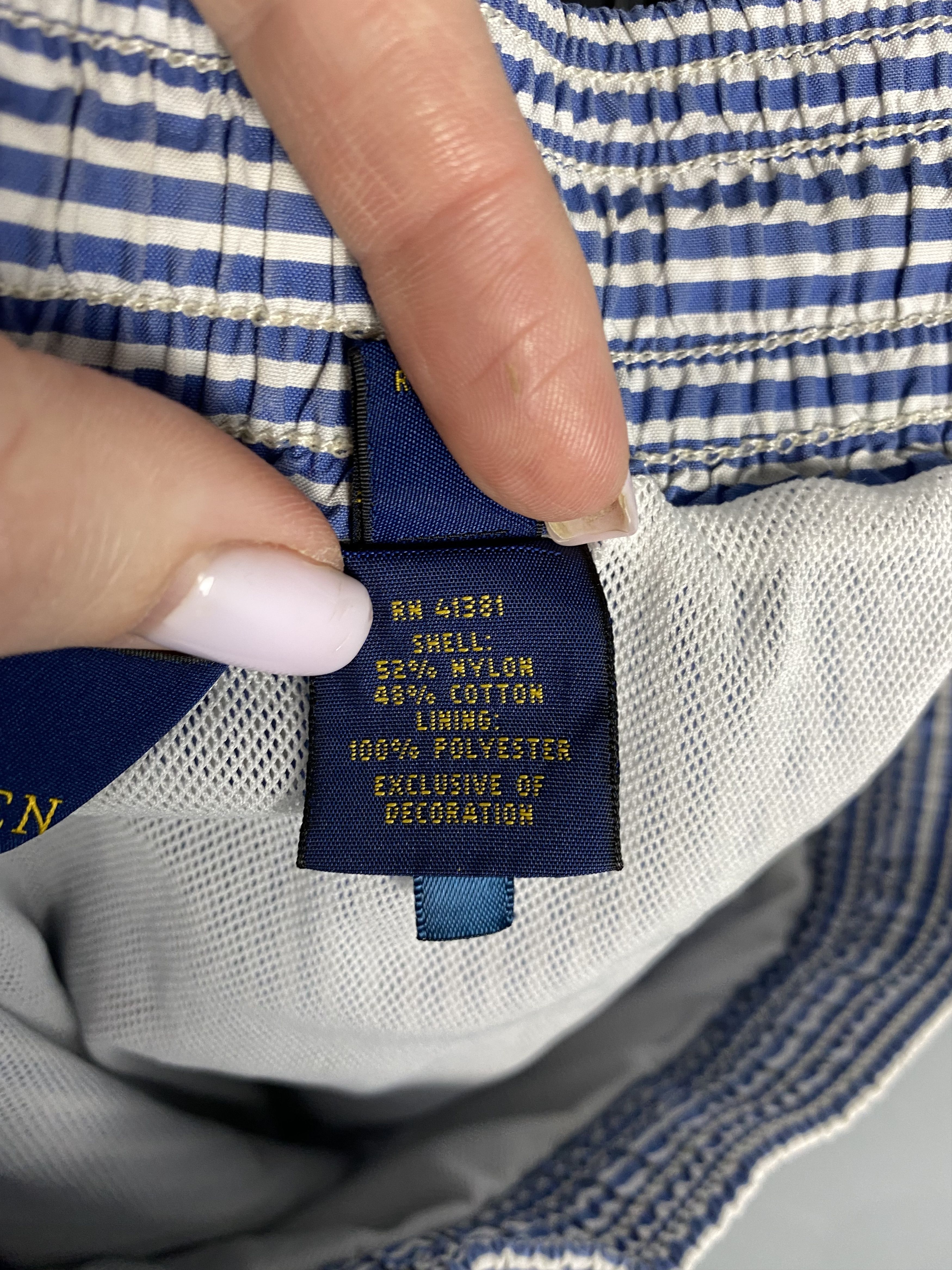 Polo Ralph Lauren Polo Ralph Lauren Mens Nylon Shorts Y2K Size US 32 / EU 48 - 9 Thumbnail