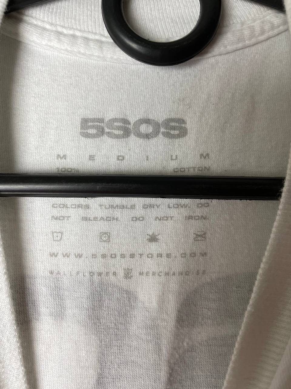 Vintage 5 SOS vintage t-shirt size M Size US M / EU 48-50 / 2 - 3 Thumbnail