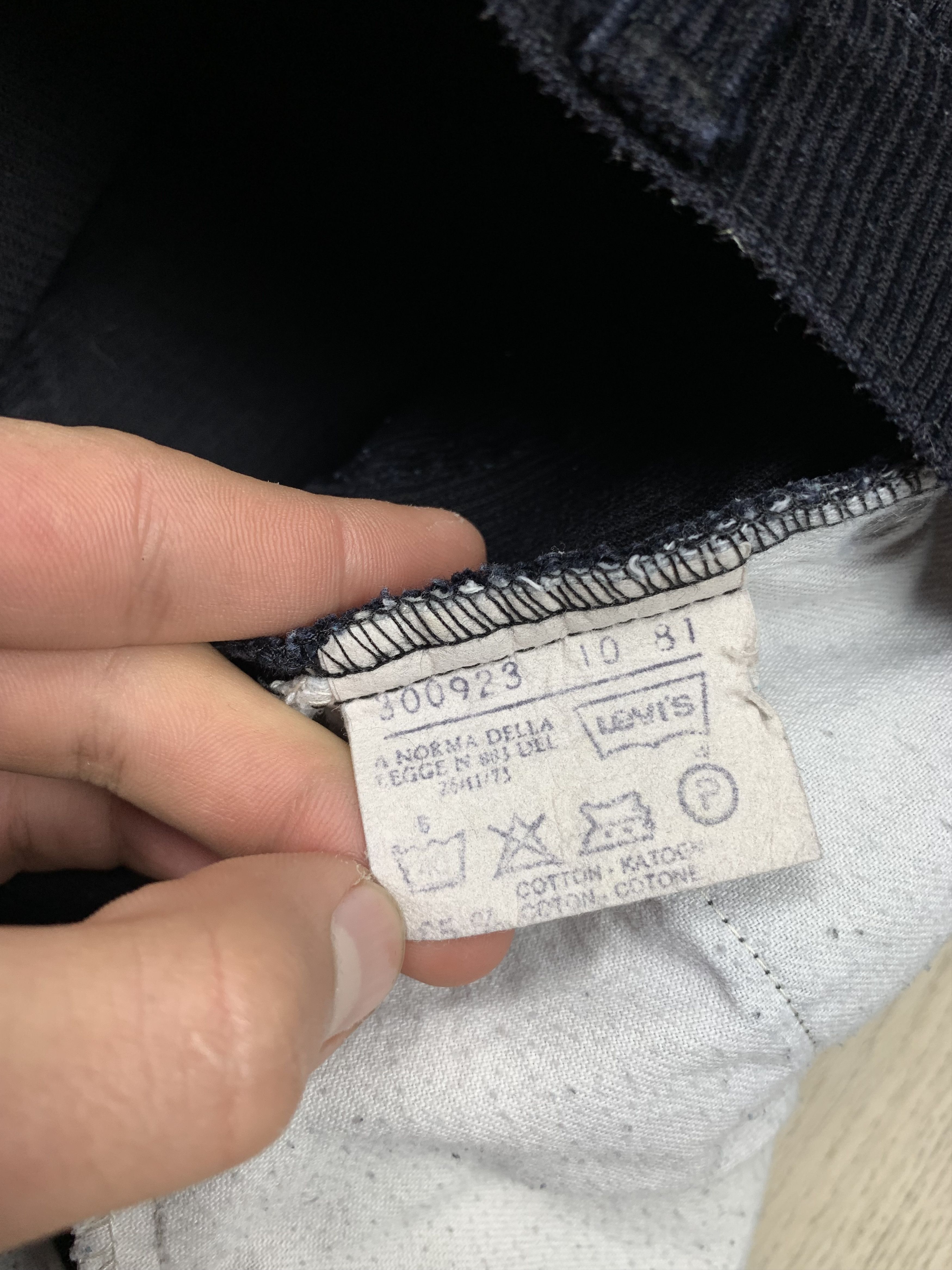Levi's × Levi's Vintage Clothing × Vintage Levis 80s Vintage Corduroy Pants Made in France Size US 32 / EU 48 - 11 Thumbnail
