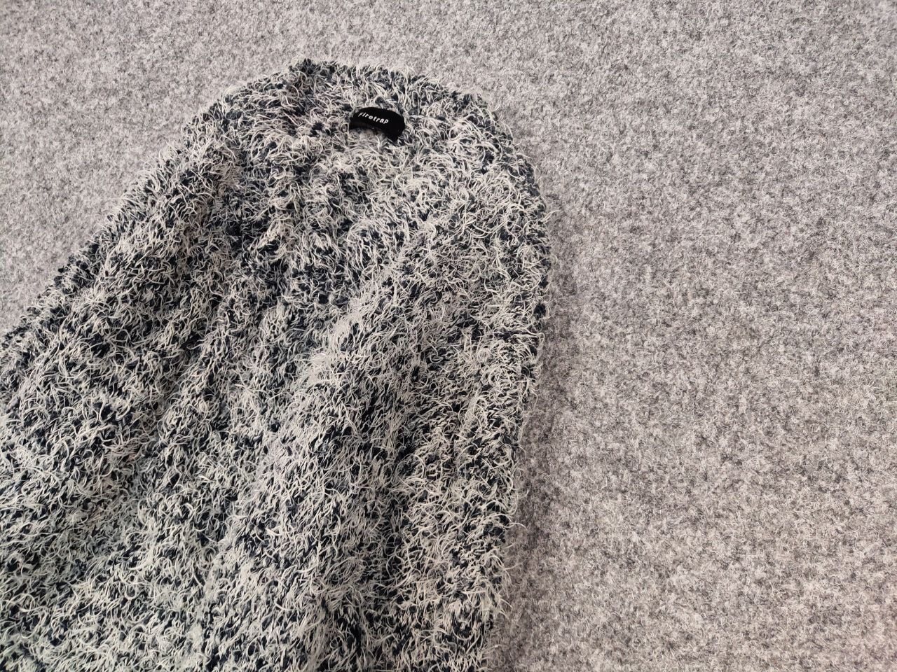 Japanese Brand Vintage 90's Japanese Black Mohair Style Fuzzy Sweater Size US L / EU 52-54 / 3 - 4 Thumbnail