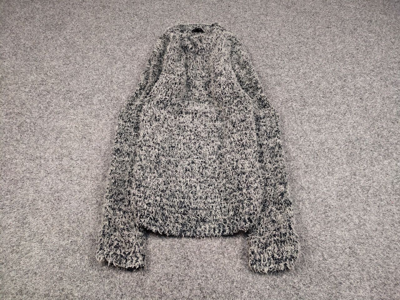 Japanese Brand Vintage 90's Japanese Black Mohair Style Fuzzy Sweater Size US L / EU 52-54 / 3 - 2 Thumbnail