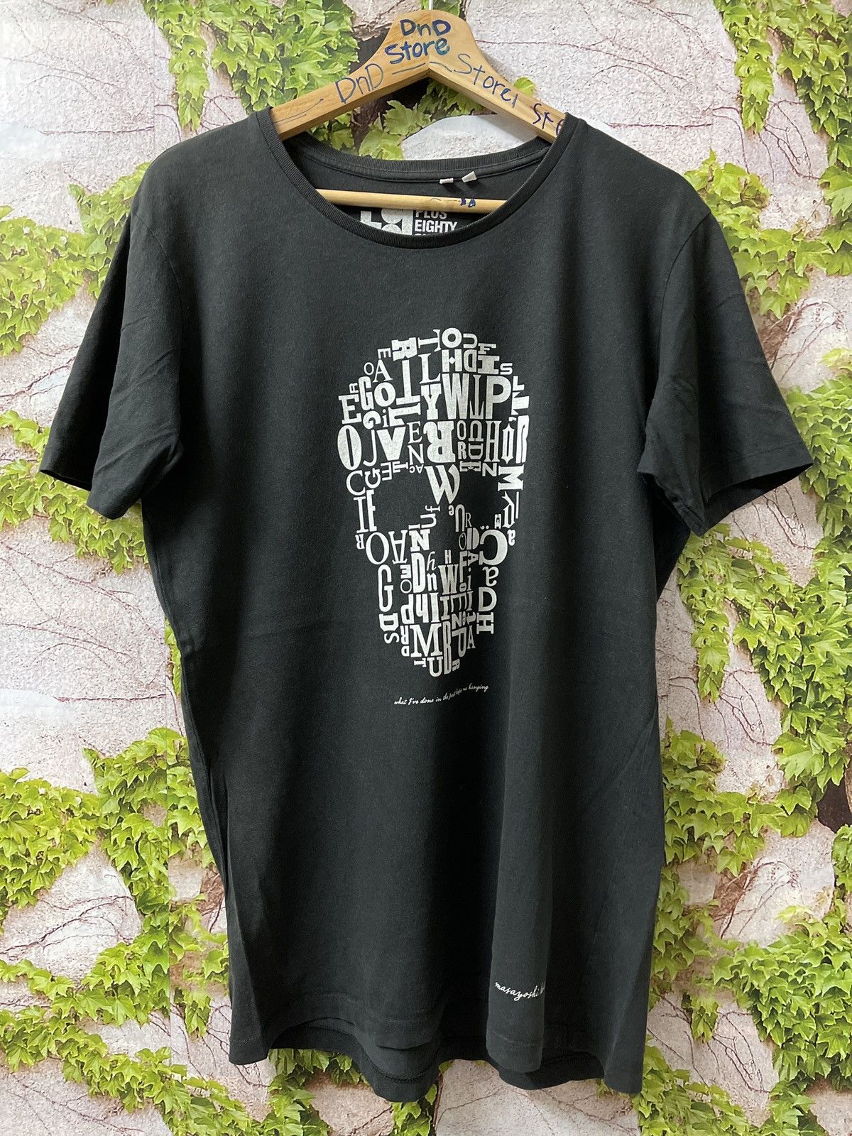 SKULL PLUS EIGHTY ONE X UNIQLO TEE VERY RARE