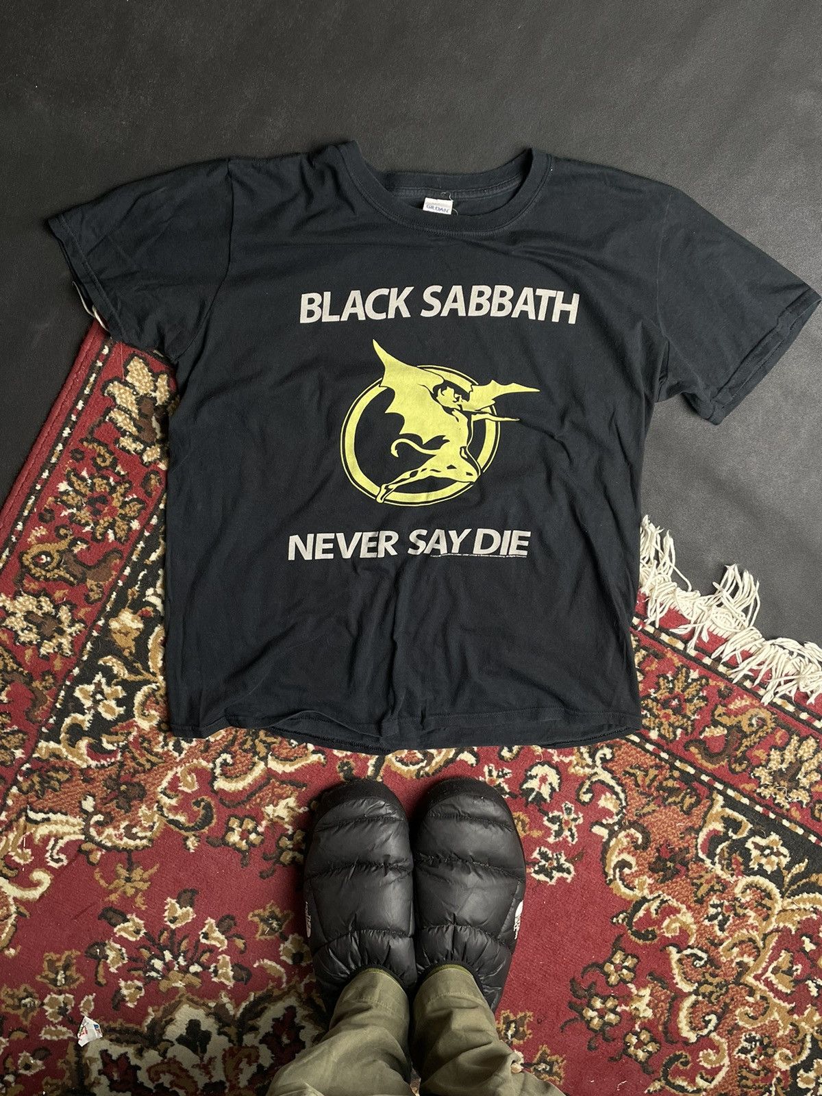 Black Sabbath 'Never Say Die' Official T-Shirt - Distressed Logo, Unisex, Size L, Black