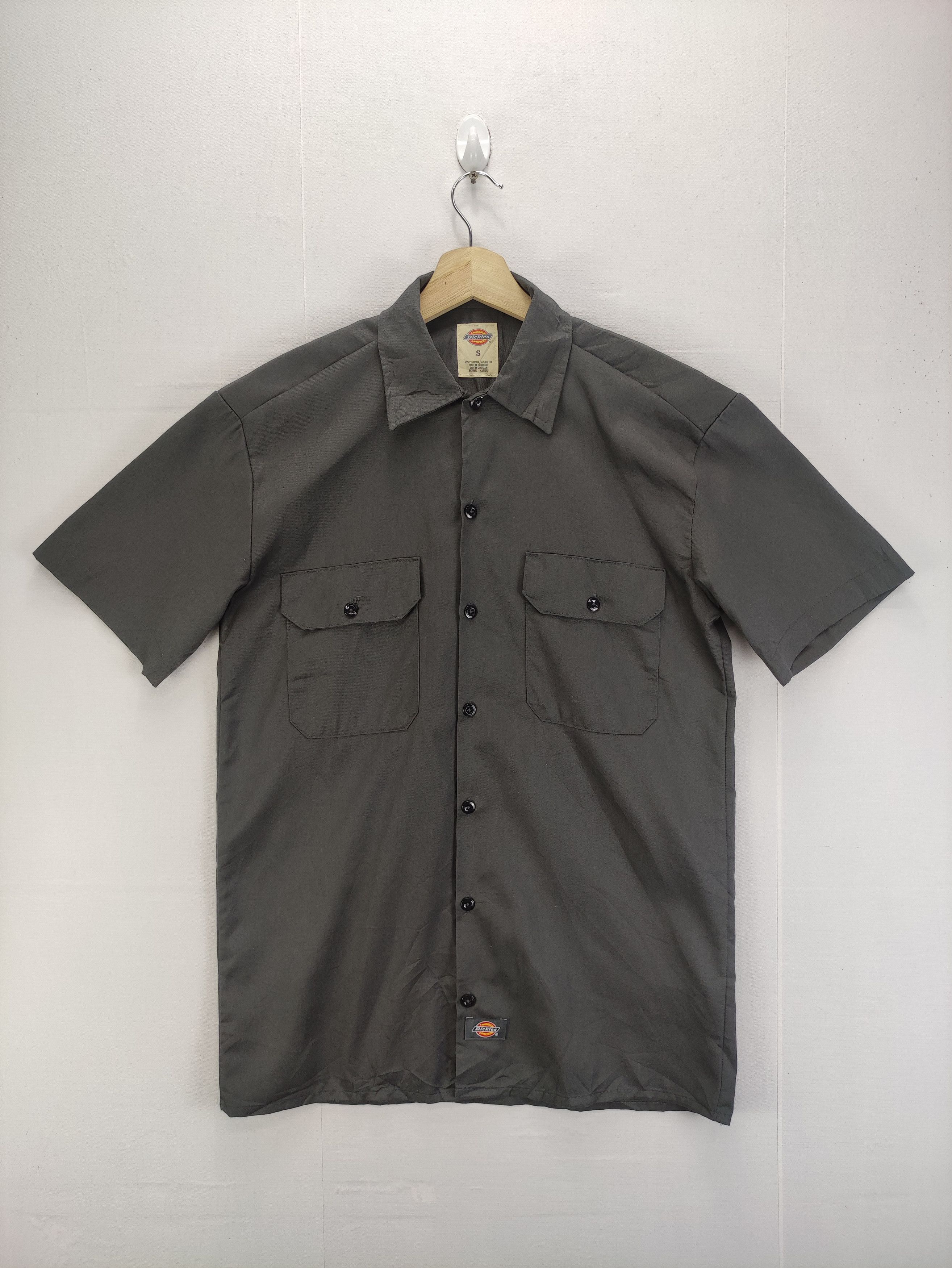 Dickies Vintage Dickies Work Wear Shirt Button Up Short Sleeve Size US S / EU 44-46 / 1 - 1 Thumbnail