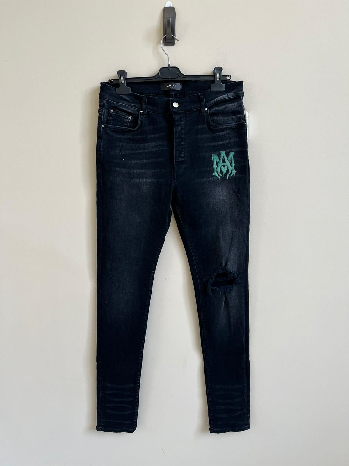 Amiri FITS LIKE 32 / Watercolor Logo Jean in Aged Black Color Size US 36 / EU 52 - 2 Thumbnail