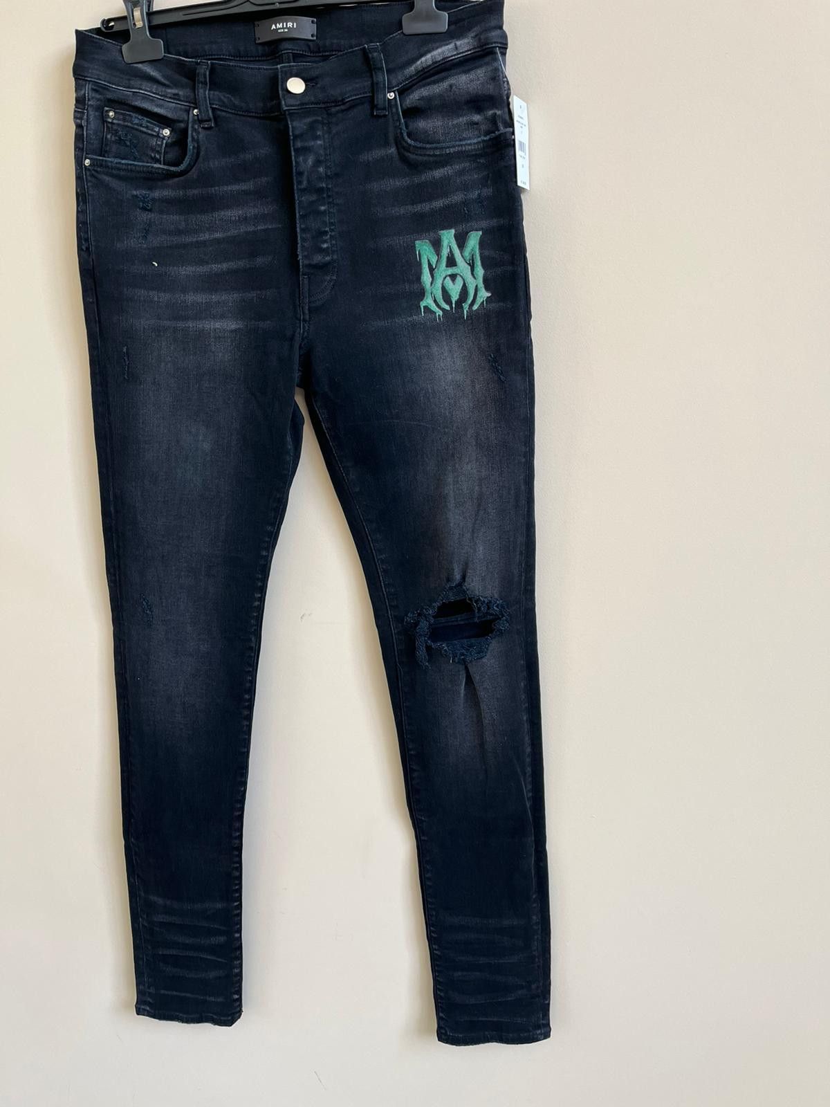 Amiri FITS LIKE 32 / Watercolor Logo Jean in Aged Black Color Size US 36 / EU 52 - 3 Thumbnail