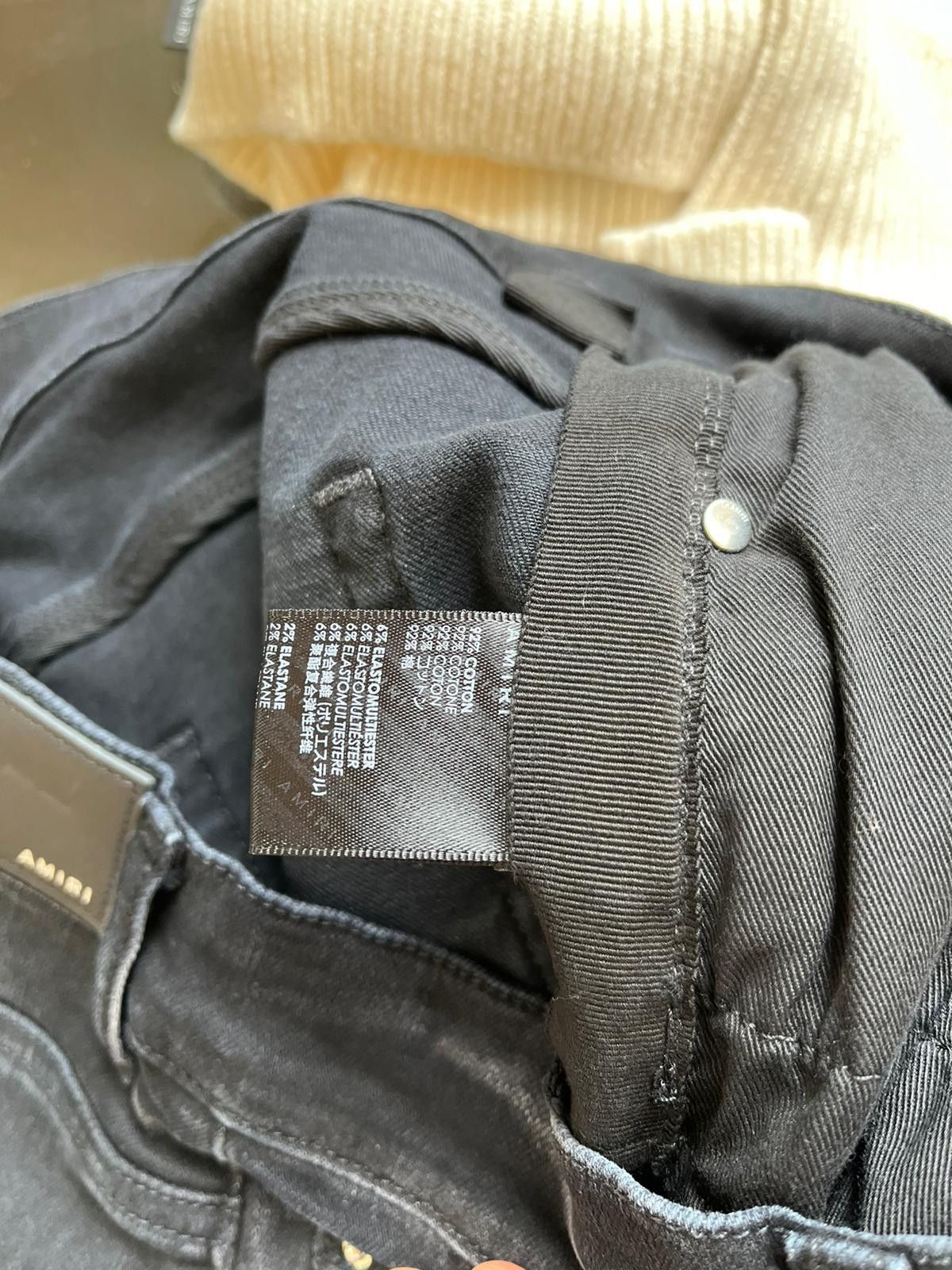 Amiri FITS LIKE 32 / Watercolor Logo Jean in Aged Black Color Size US 36 / EU 52 - 19 Thumbnail