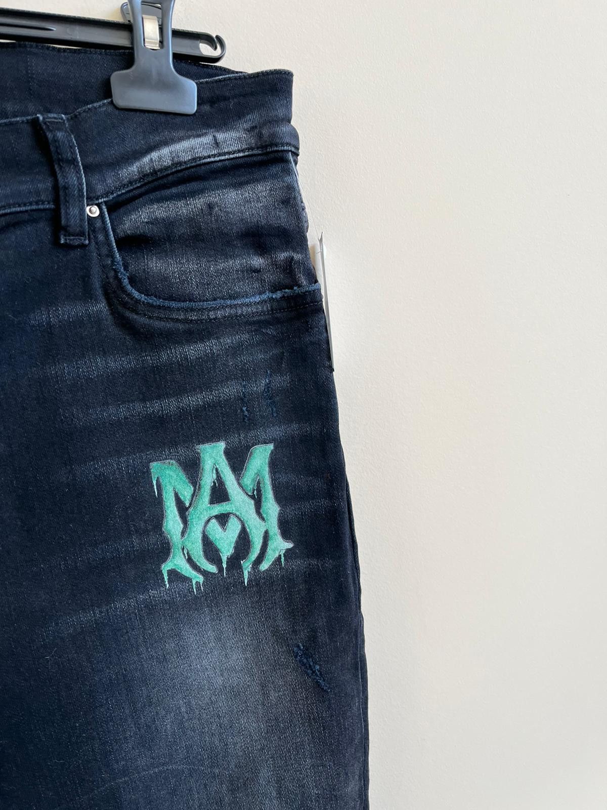 Amiri FITS LIKE 32 / Watercolor Logo Jean in Aged Black Color Size US 36 / EU 52 - 5 Thumbnail