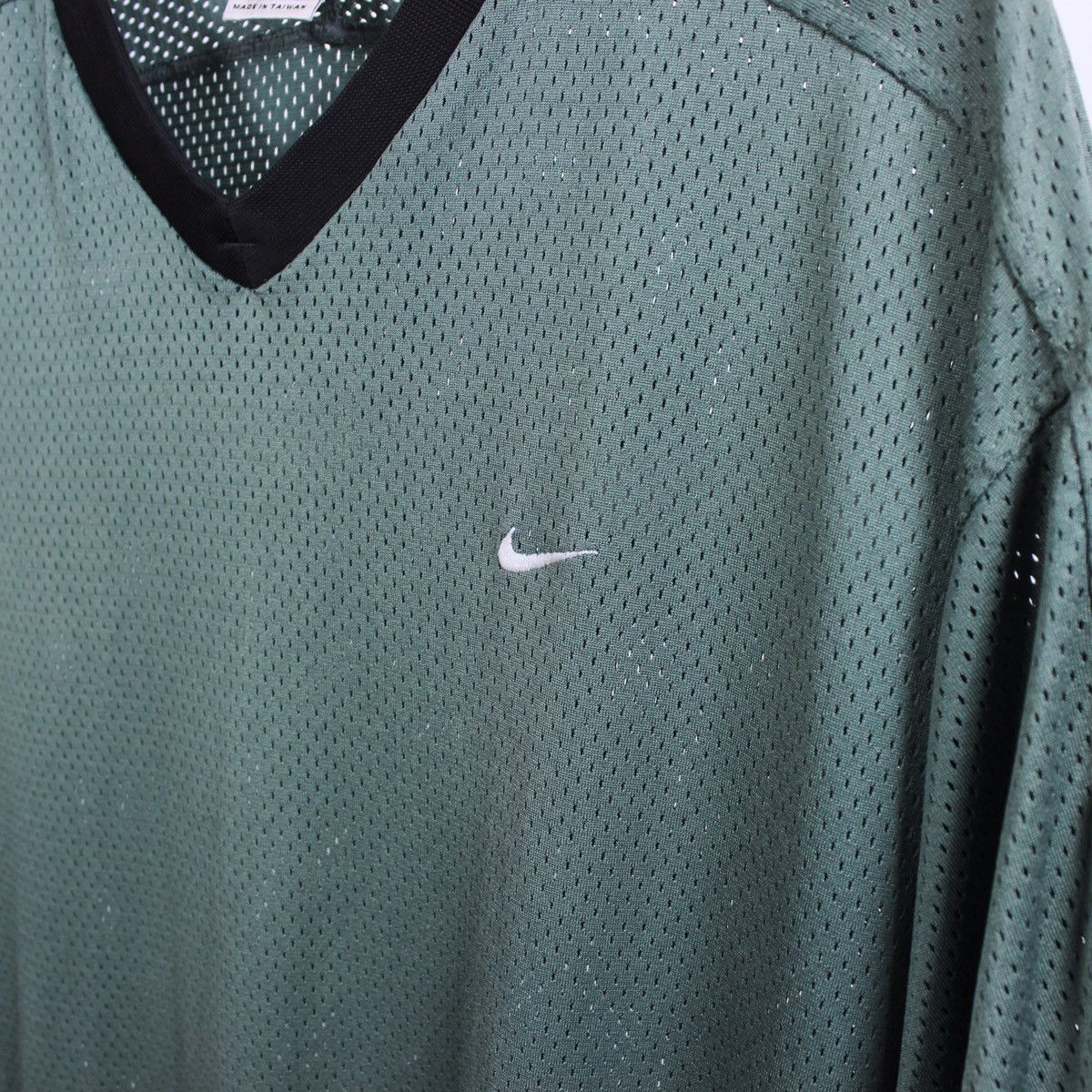 Nike Vintage Nike Short Sleeve T-shirt Size US L / EU 52-54 / 3 - 4 Thumbnail