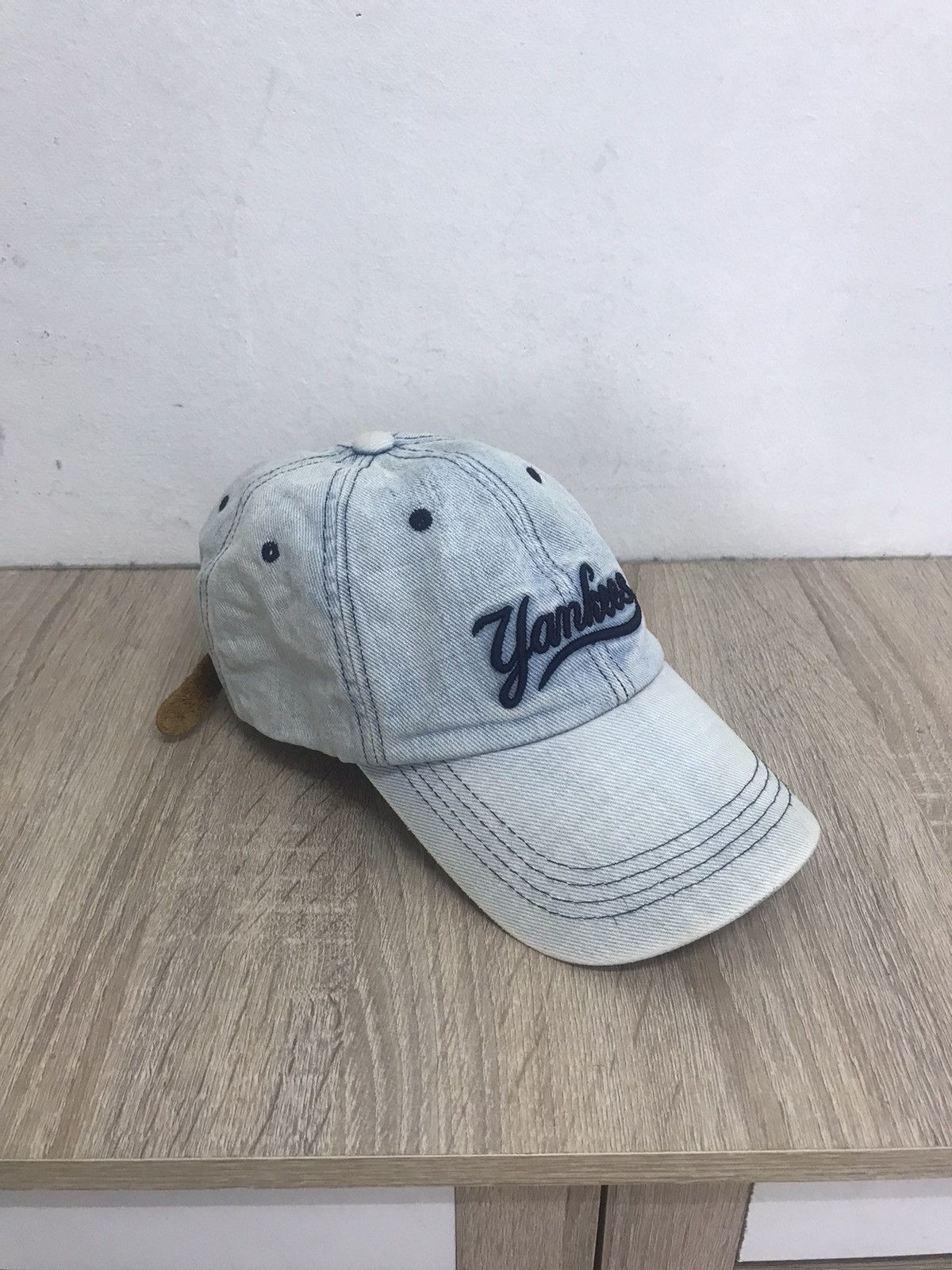 MLB Vintage MLB Yankees Denim Cap Leather Strap Size ONE SIZE - 1 Thumbnail