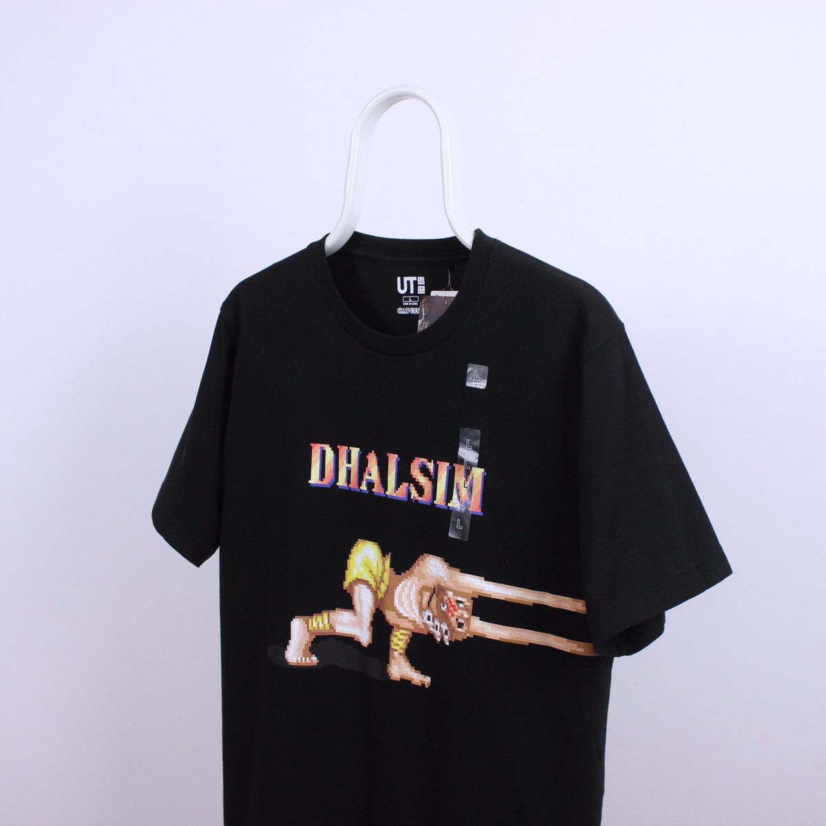 Japanese Brand Street Fighters Capcom Uniqlo Dhalsim Short Sleeve T-shirt Size US L / EU 52-54 / 3 - 1 Thumbnail