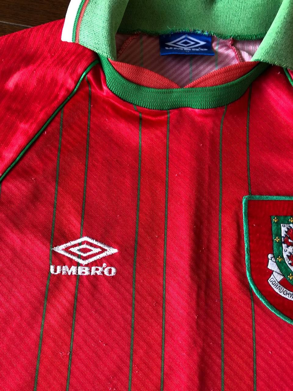 Umbro VINTAGE WALES NATIONAL 1994/1996 FOOTBALL UMBRO JERSEY Size US M / EU 48-50 / 2 - 5 Thumbnail