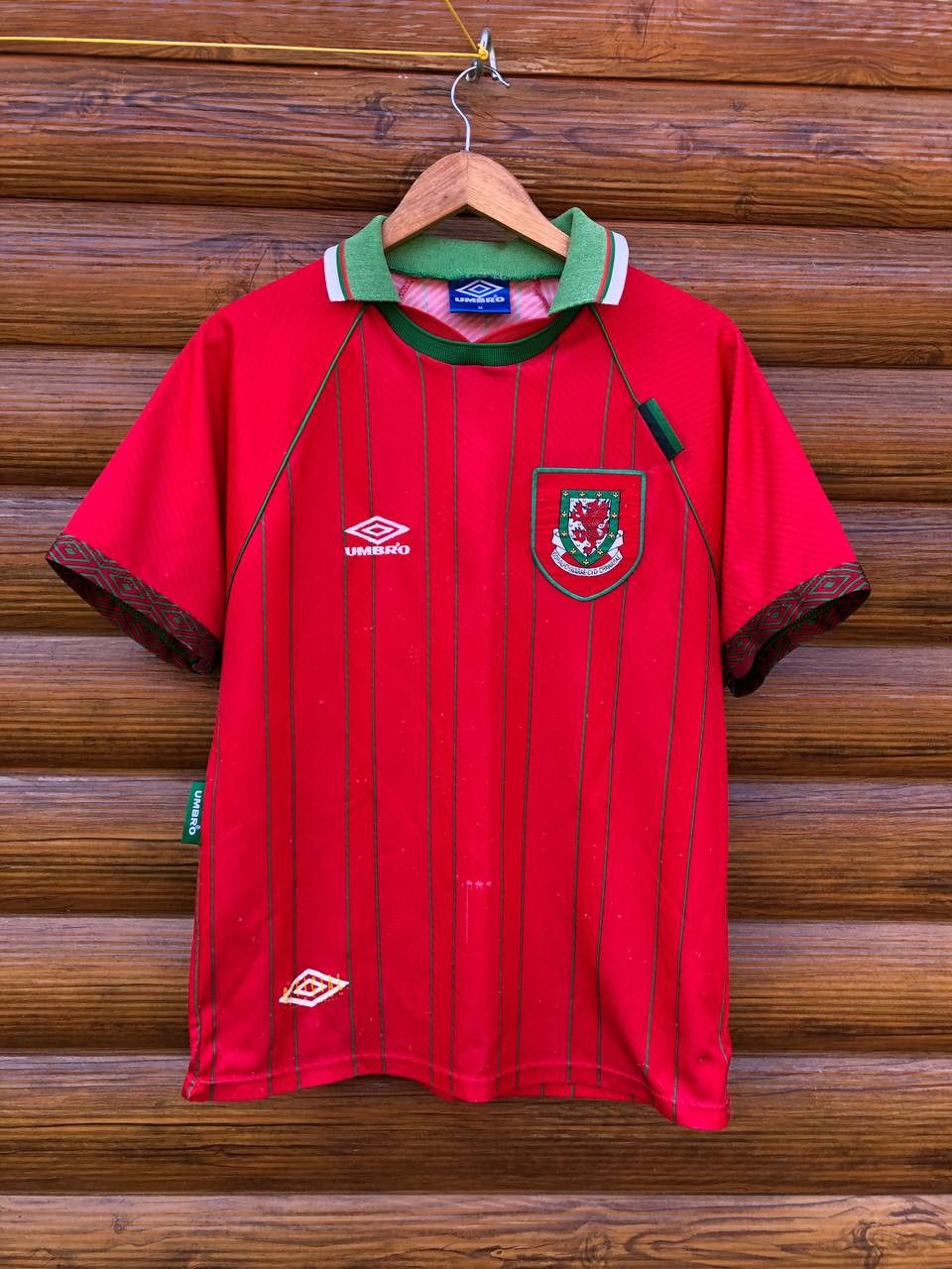 ウェア palace umbro classic jersey vermillion Palace x Umbro Classic Jersey In Vermillion / | Depop