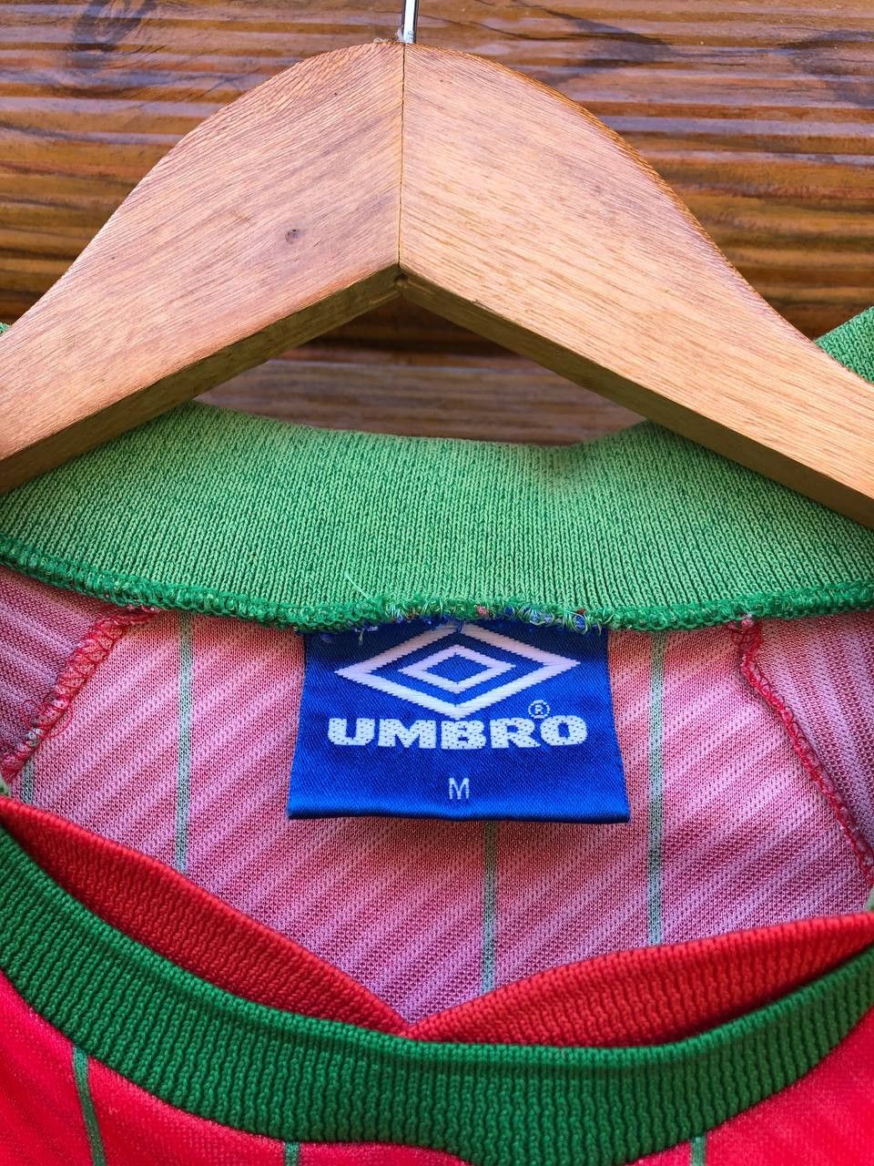 Umbro VINTAGE WALES NATIONAL 1994/1996 FOOTBALL UMBRO JERSEY Size US M / EU 48-50 / 2 - 7 Thumbnail