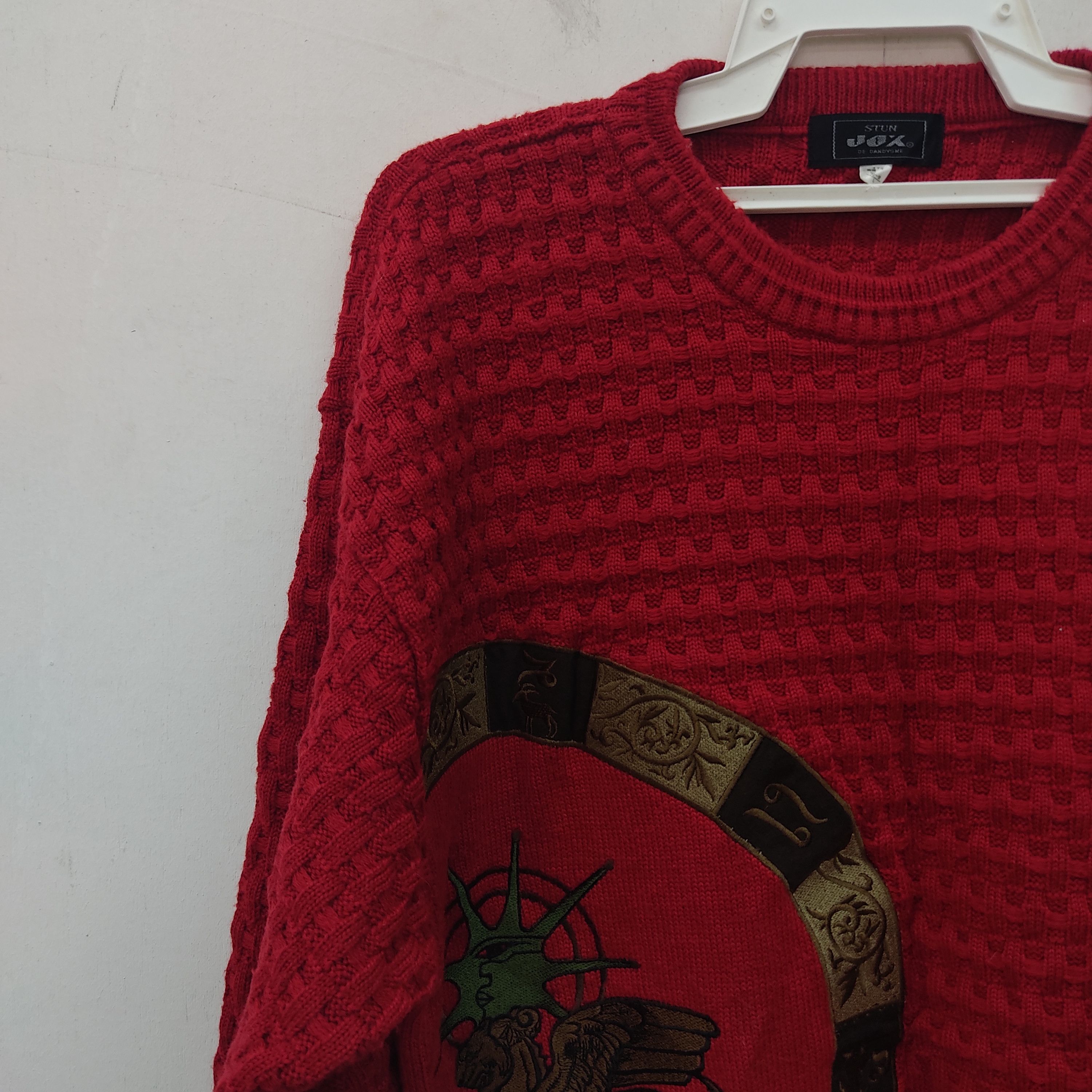 Japanese Brand × Other Lion With Wing And Sun Embroidered Red Knitwear Jumper Size L / US 10 / IT 46 - 4 Thumbnail