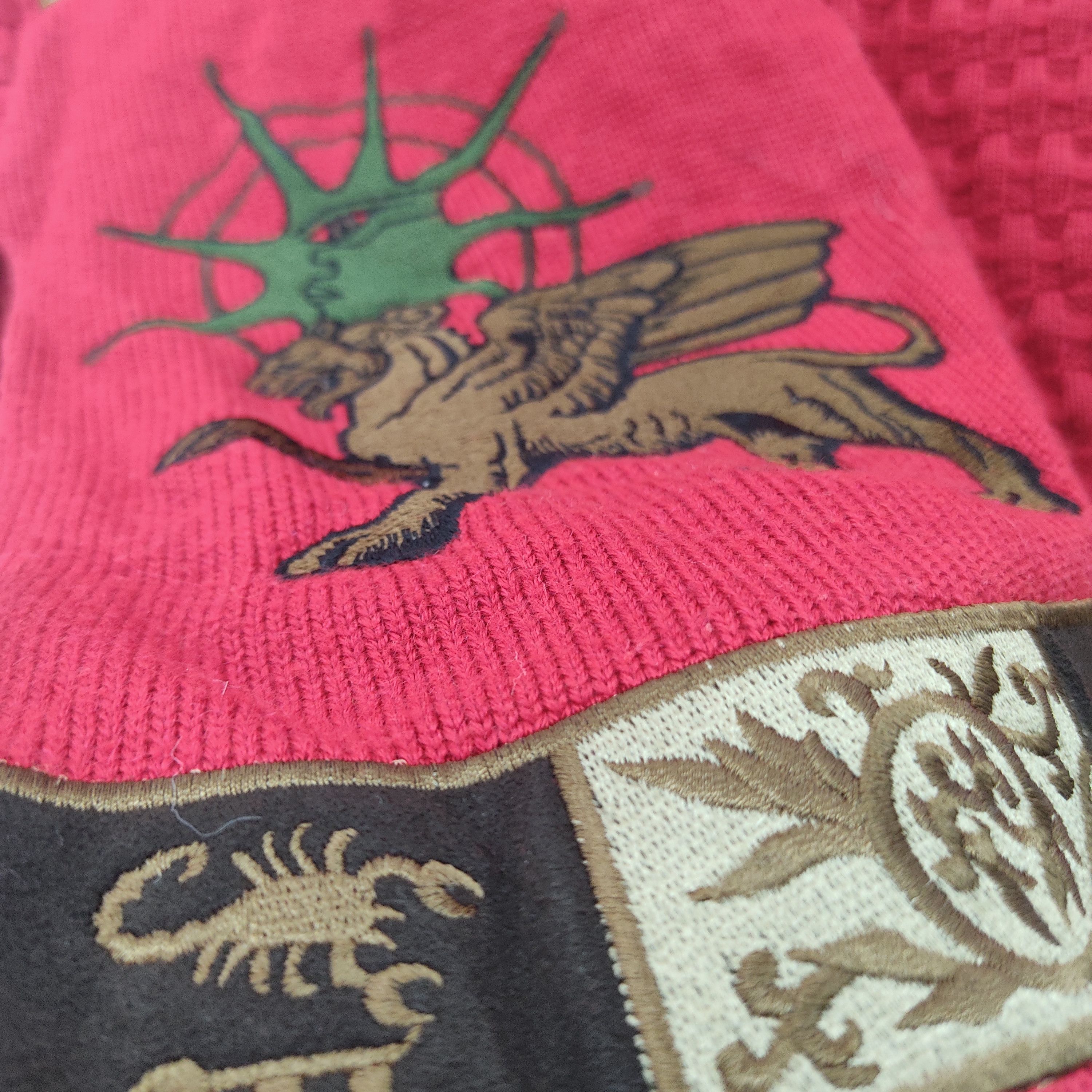Japanese Brand × Other Lion With Wing And Sun Embroidered Red Knitwear Jumper Size L / US 10 / IT 46 - 9 Thumbnail