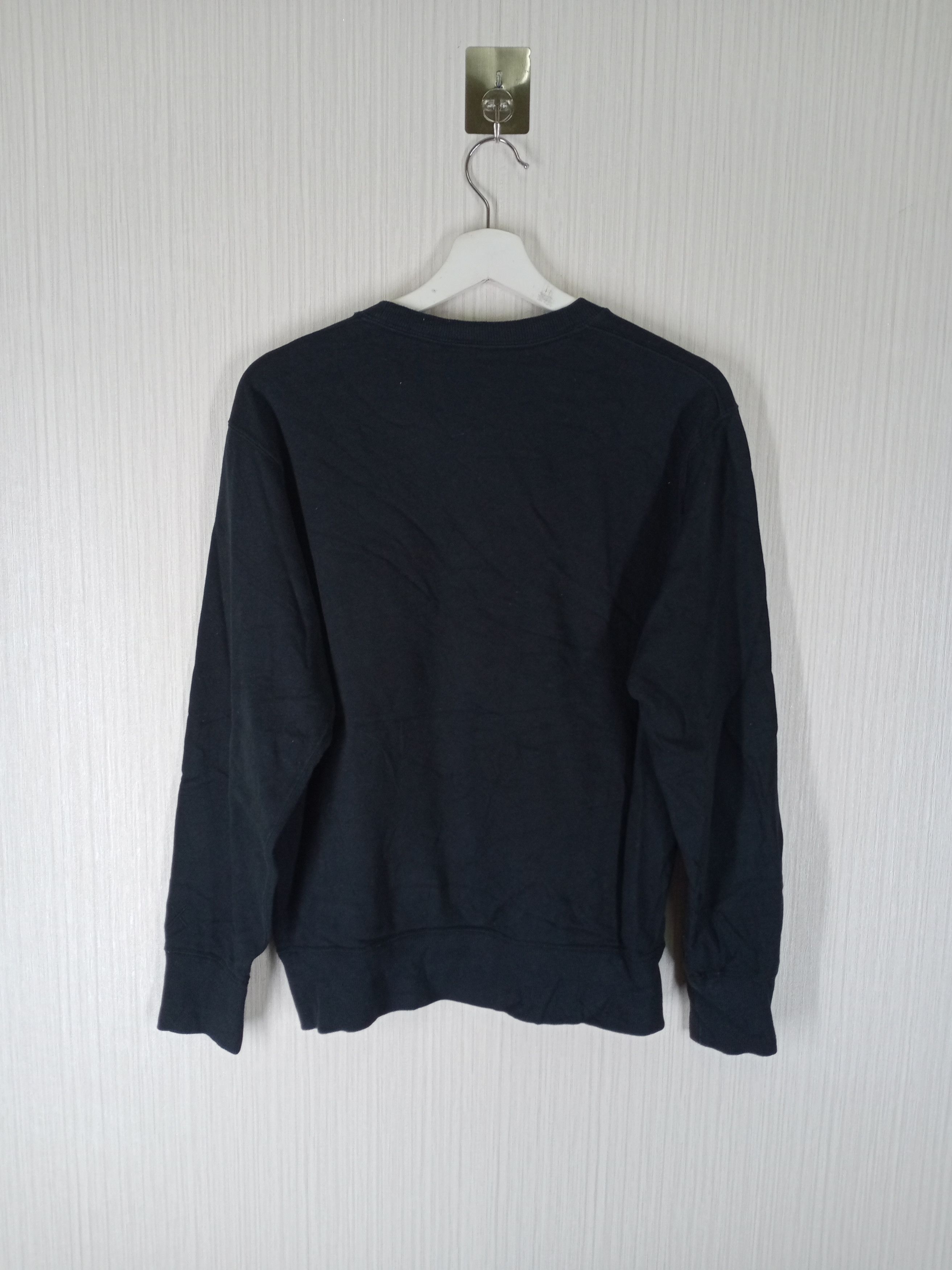 Kaws × Uniqlo Collaboration Kaws X Sesame Street X Uniqlo Elmo Crewneck Size US M / EU 48-50 / 2 - 6 Thumbnail