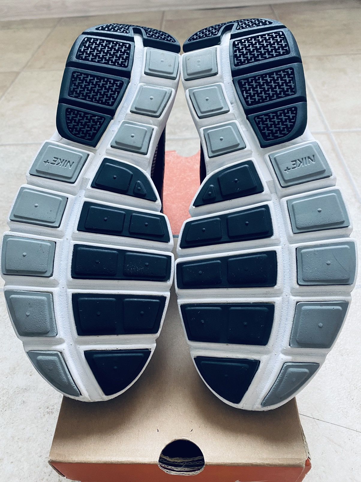 A-COLD-WALL* × Nike NikeLab Air Zoom Moier+ Sample Size US 9.5 / EU 42-43 - 16 Thumbnail