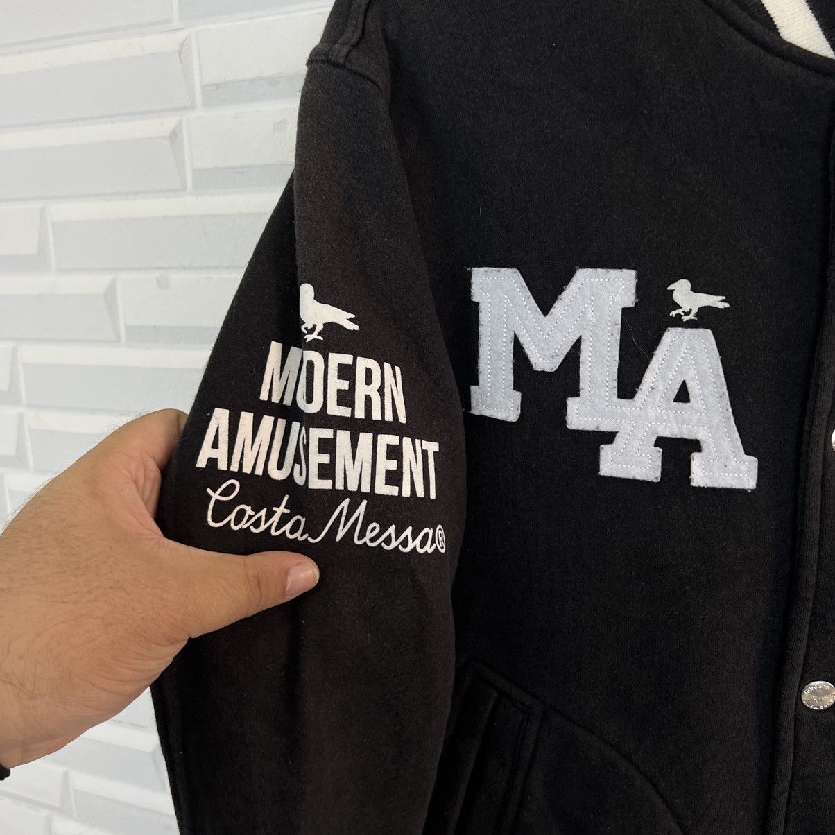 Japanese Brand VINTAGE VARSITY JACKET MODERN AMUSEMENT BIG LOGO Size US L / EU 52-54 / 3 - 6 Thumbnail