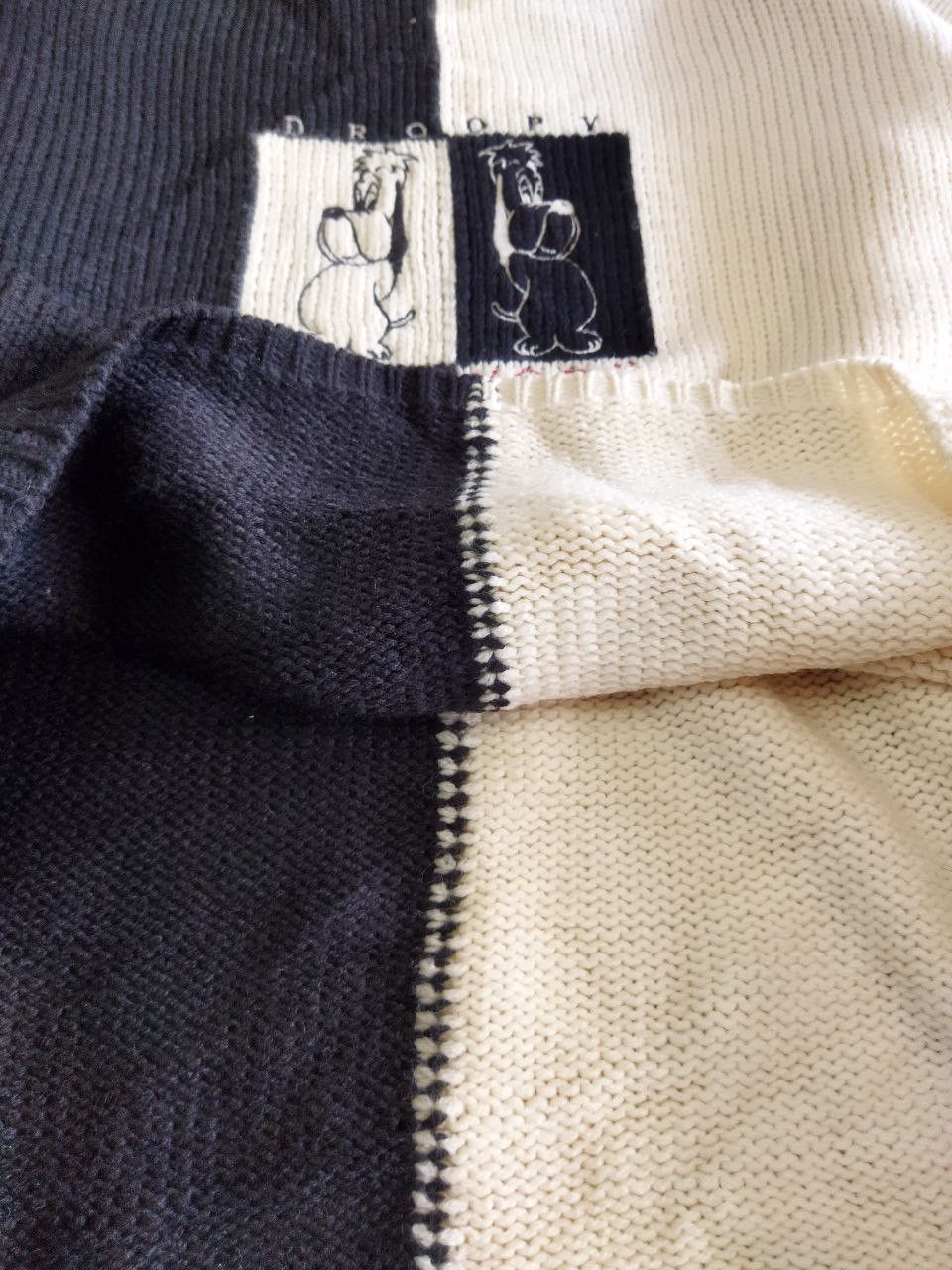 Vintage Vintage 90s Tex Avery Droopy Turner Ent. Knitwear Size US M / EU 48-50 / 2 - 6 Thumbnail