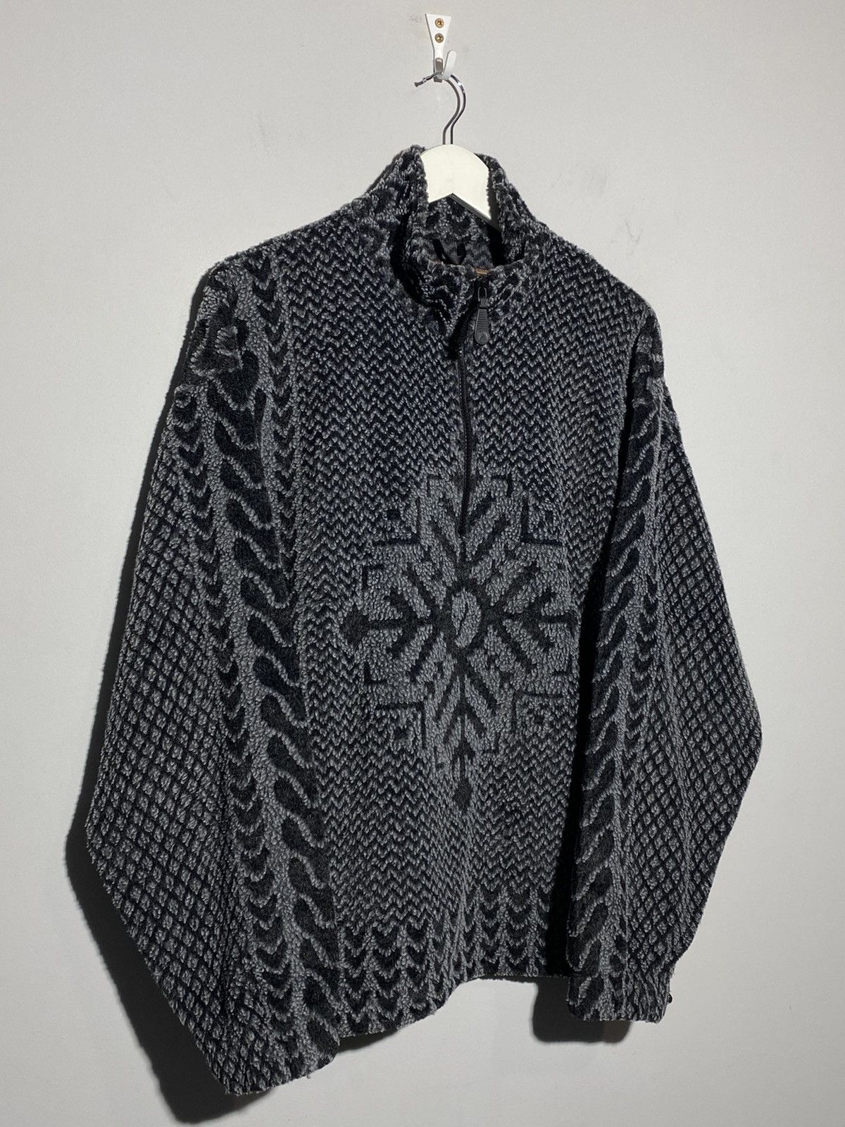 Fjallraven Fjall Raven vintage rare men’s fleece pullover Size US M / EU 48-50 / 2 - 4 Thumbnail