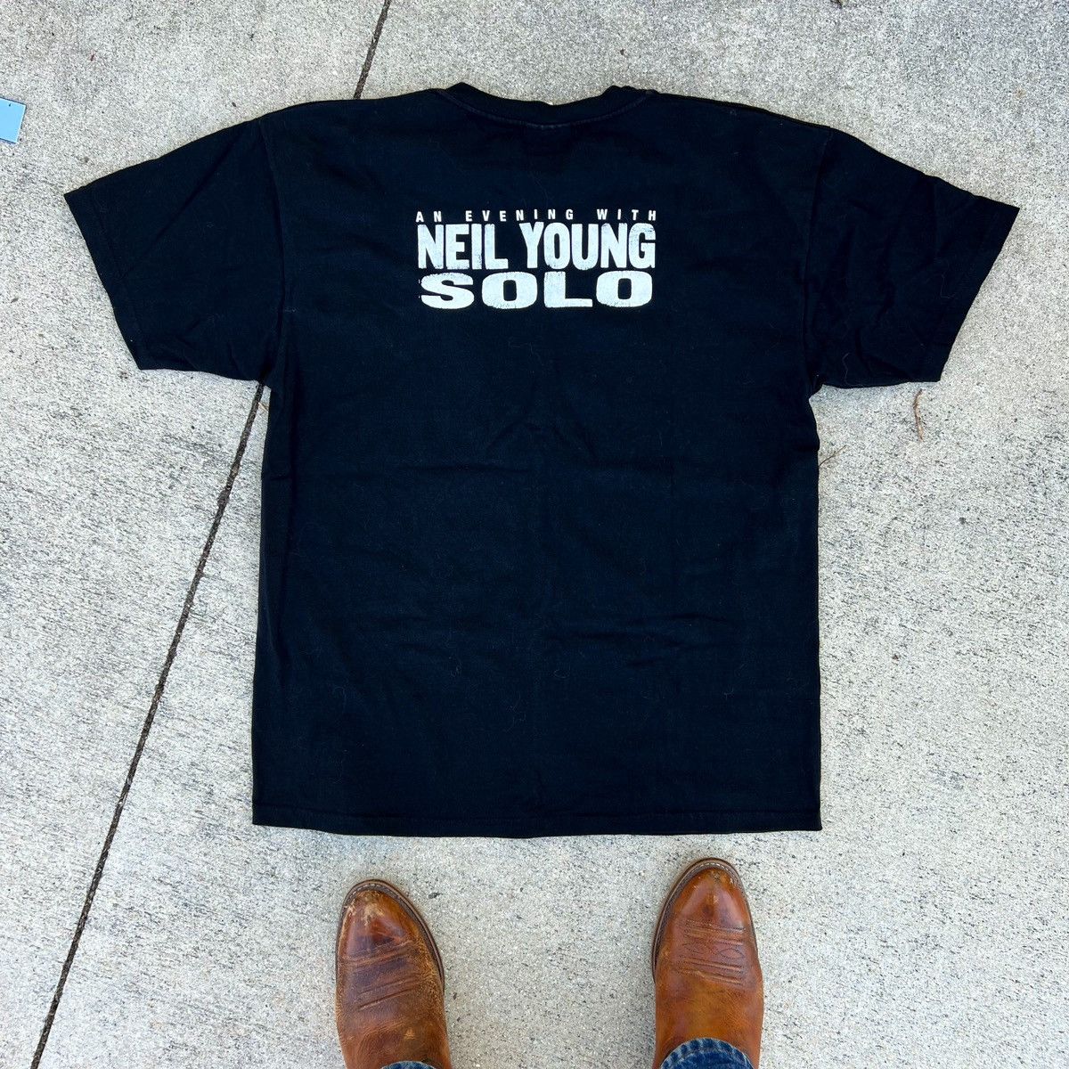 Band Tees Vintage 1999 Neil Young Solo Tour Band Tee Size US L / EU 52-54 / 3 - 1 Thumbnail