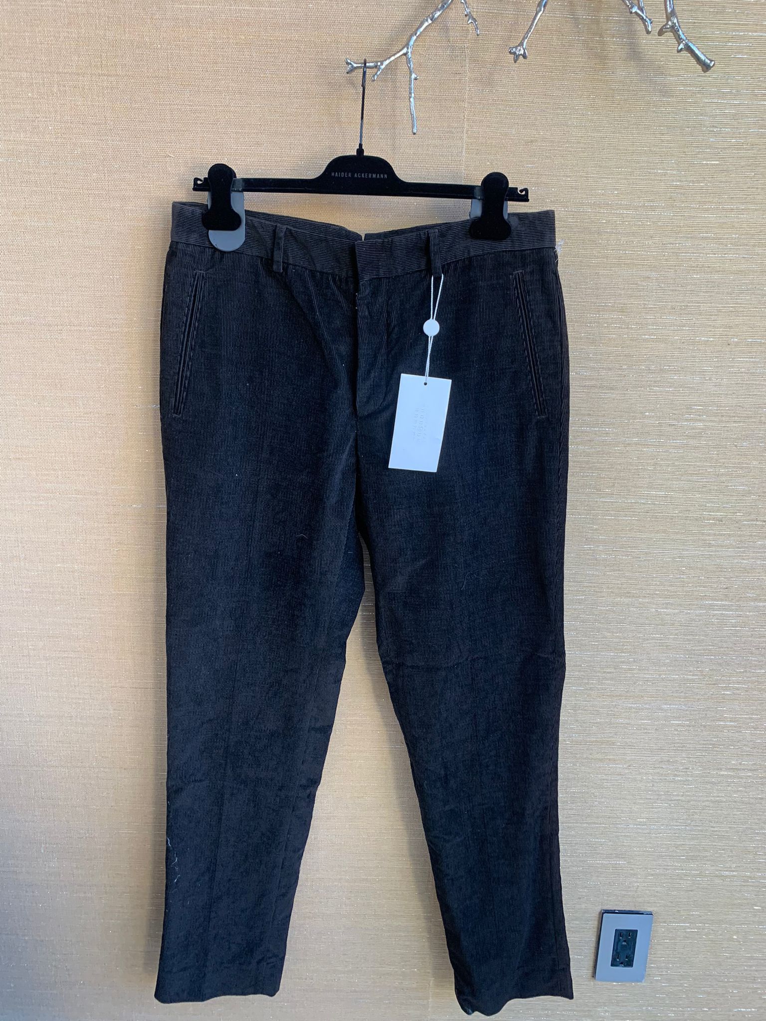 image of Maison Margiela Lino Flax Casual Pants In Dark Brown, Men's (Size 36)