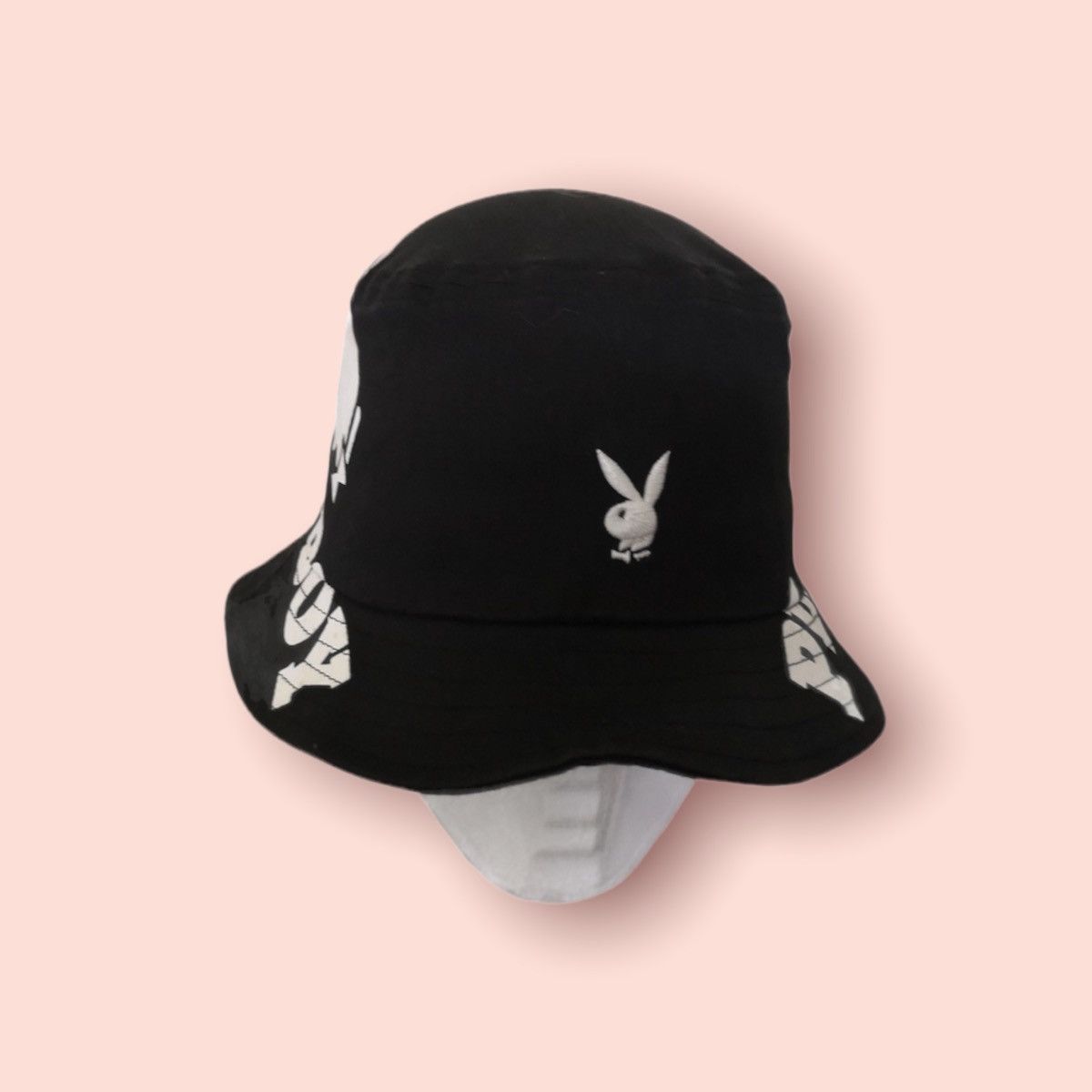 Playboy VERY RARE PLAYBOY BUNNY SPELLOUTS BUCKET HAT Size ONE SIZE - 9 Thumbnail