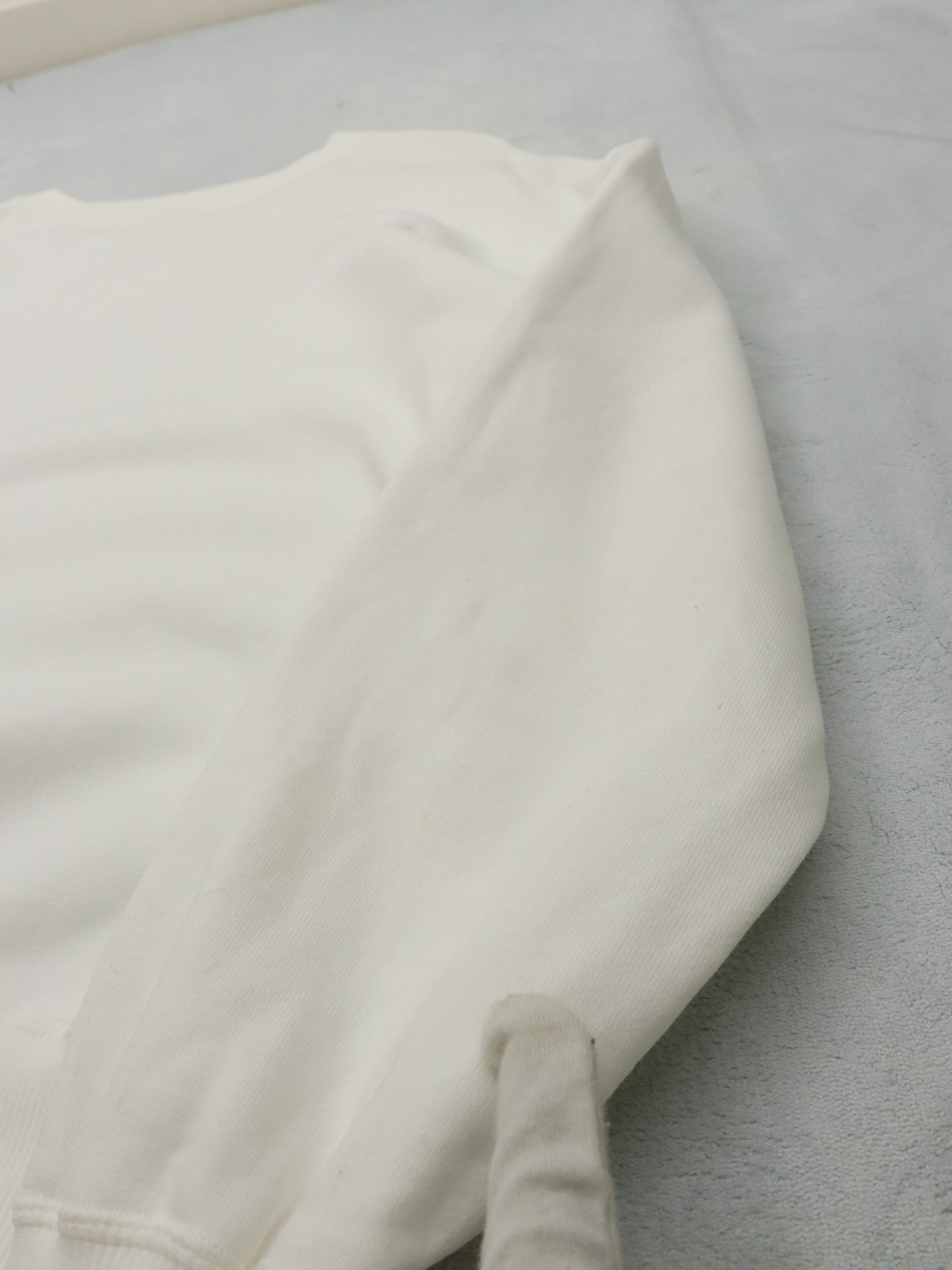 Issey Miyake Iconic Vintage 80's IS Issey Miyake Back Spellout Sweatshirt Size US M / EU 48-50 / 2 - 9 Thumbnail