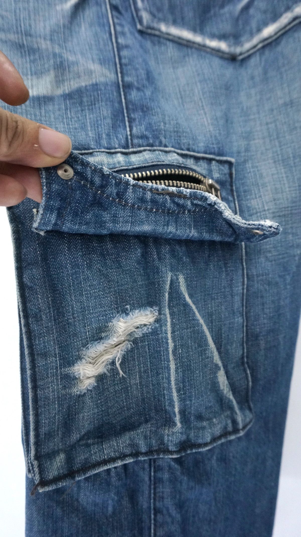 Japanese Brand Vintage Japanese Brand Wide Leg Cargo Jeans Size US 31 - 10 Thumbnail