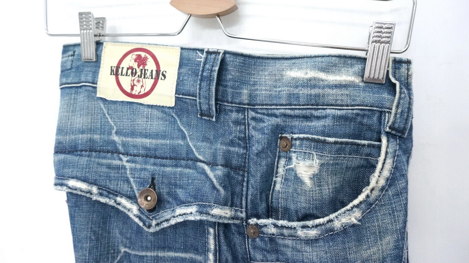Japanese Brand Vintage Japanese Brand Wide Leg Cargo Jeans Size US 31 - 13 Thumbnail