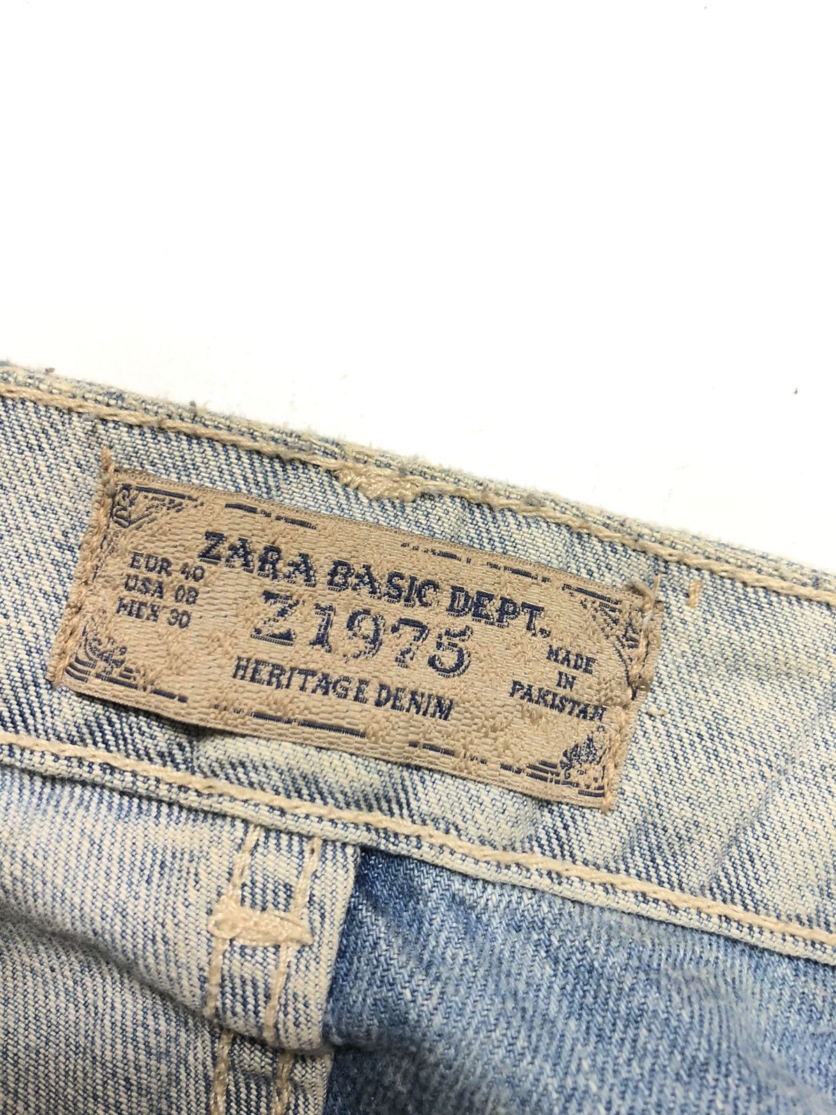 Vintage × Zara VINTAGE ZARA BASIC DEPT DISTRESSED BLUE WASH DENIM Size US 35 - 4 Thumbnail