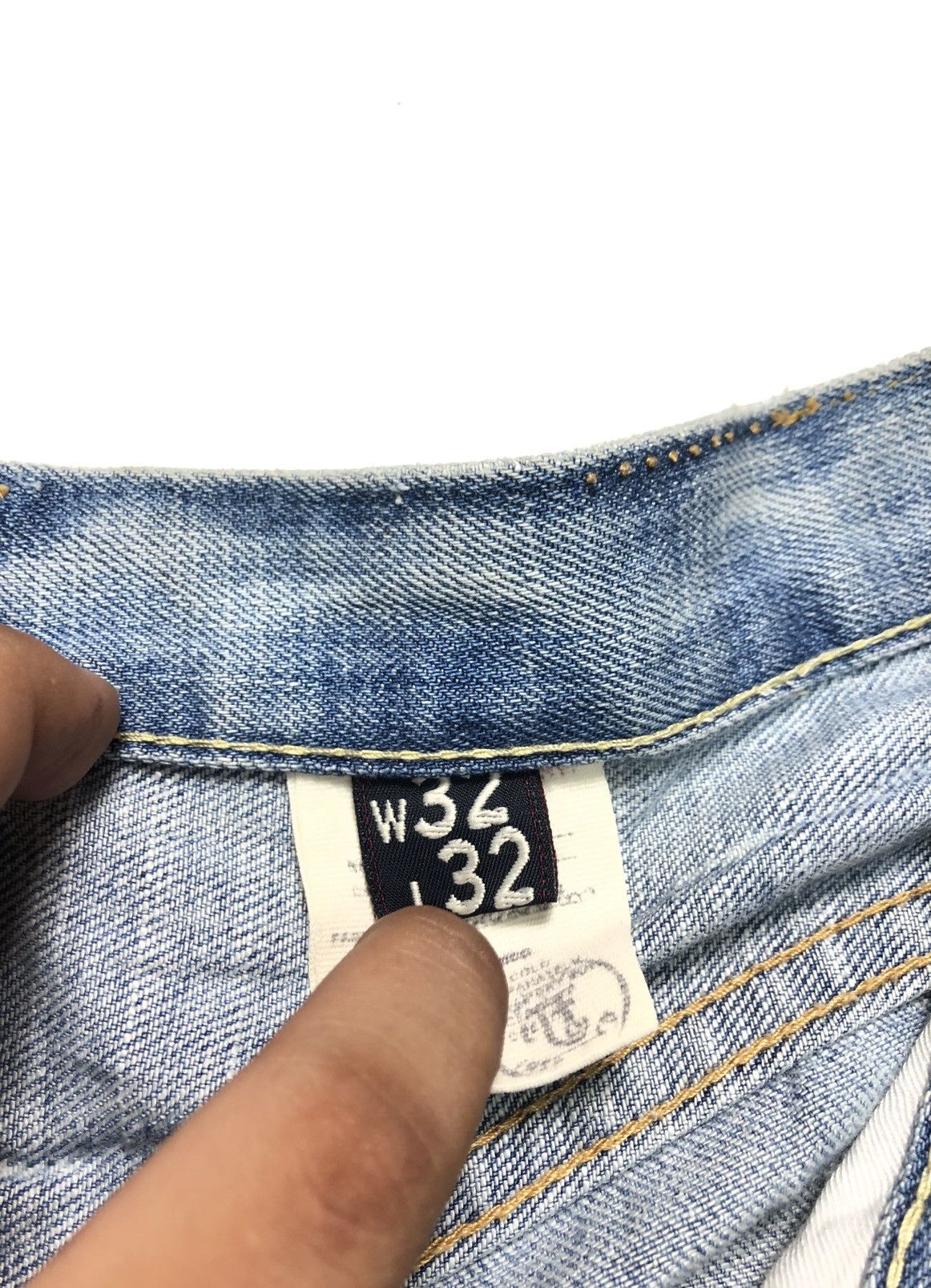 Abercrombie & Fitch × Vintage VINTAGE A&F LIGHT BLUE WASH DISTRESSED DENIM Size US 32 / EU 48 - 7 Thumbnail