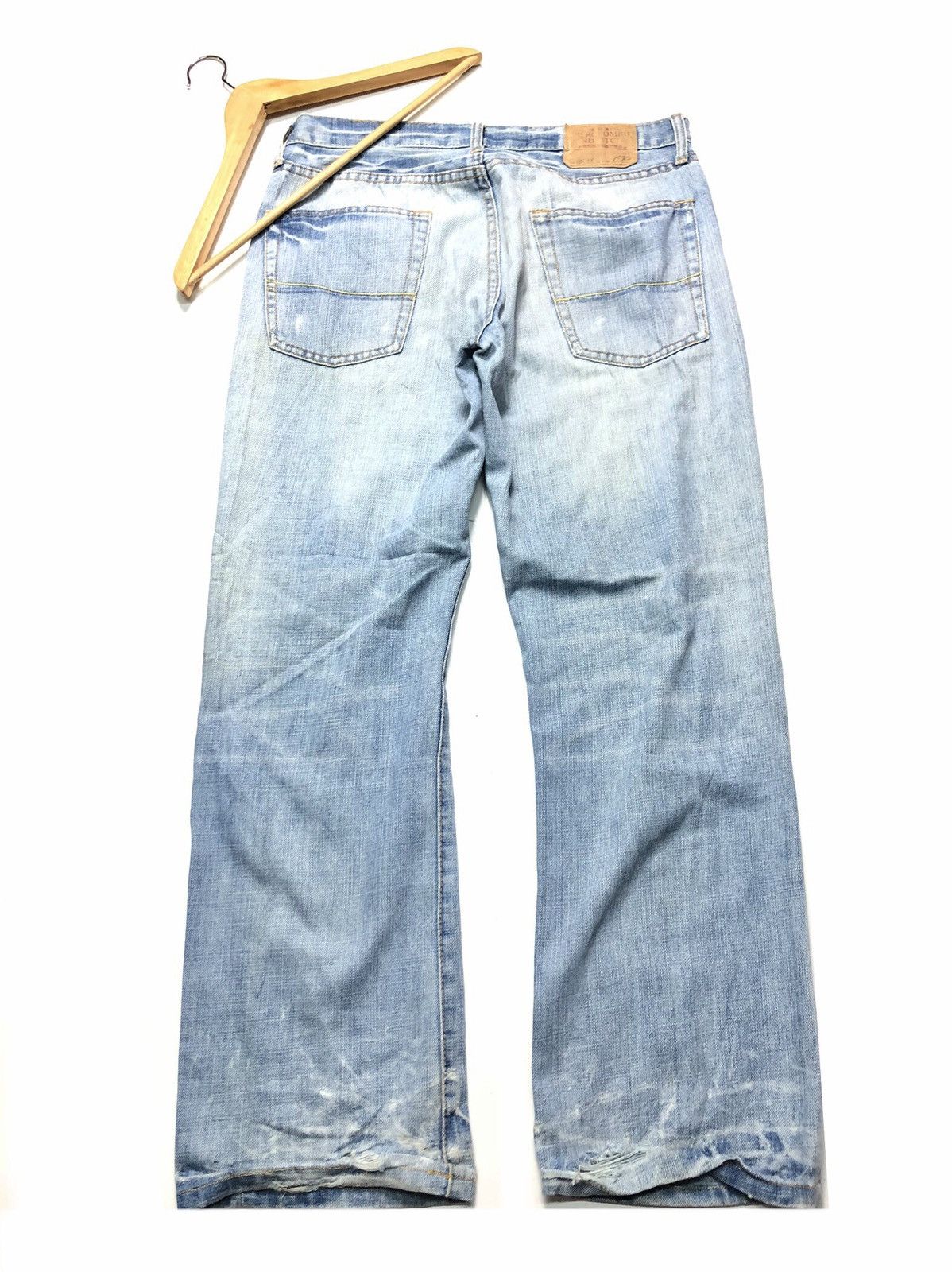 Abercrombie & Fitch × Vintage VINTAGE A&F LIGHT BLUE WASH DISTRESSED DENIM Size US 32 / EU 48 - 9 Thumbnail