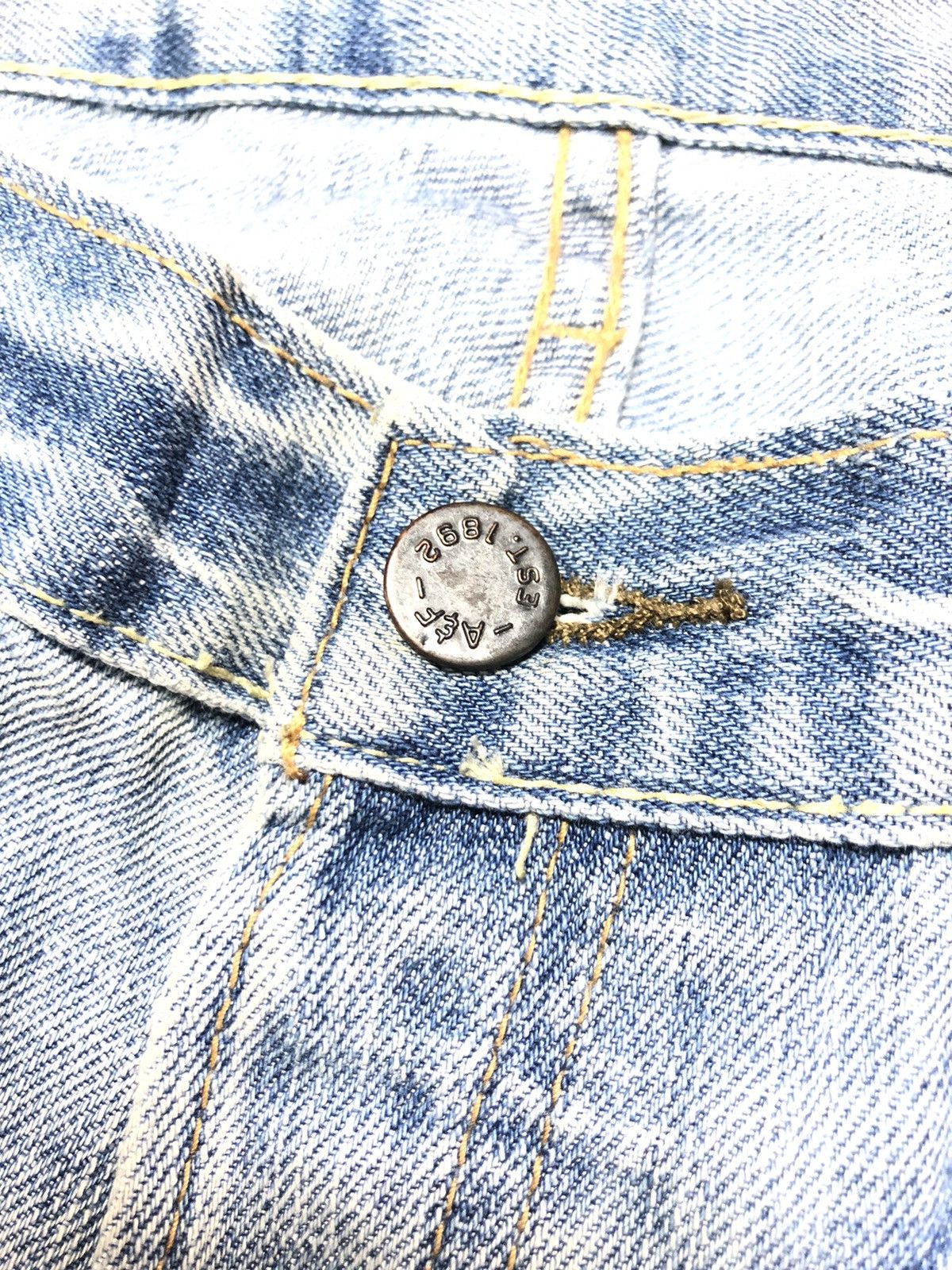Abercrombie & Fitch × Vintage VINTAGE A&F LIGHT BLUE WASH DISTRESSED DENIM Size US 32 / EU 48 - 3 Thumbnail
