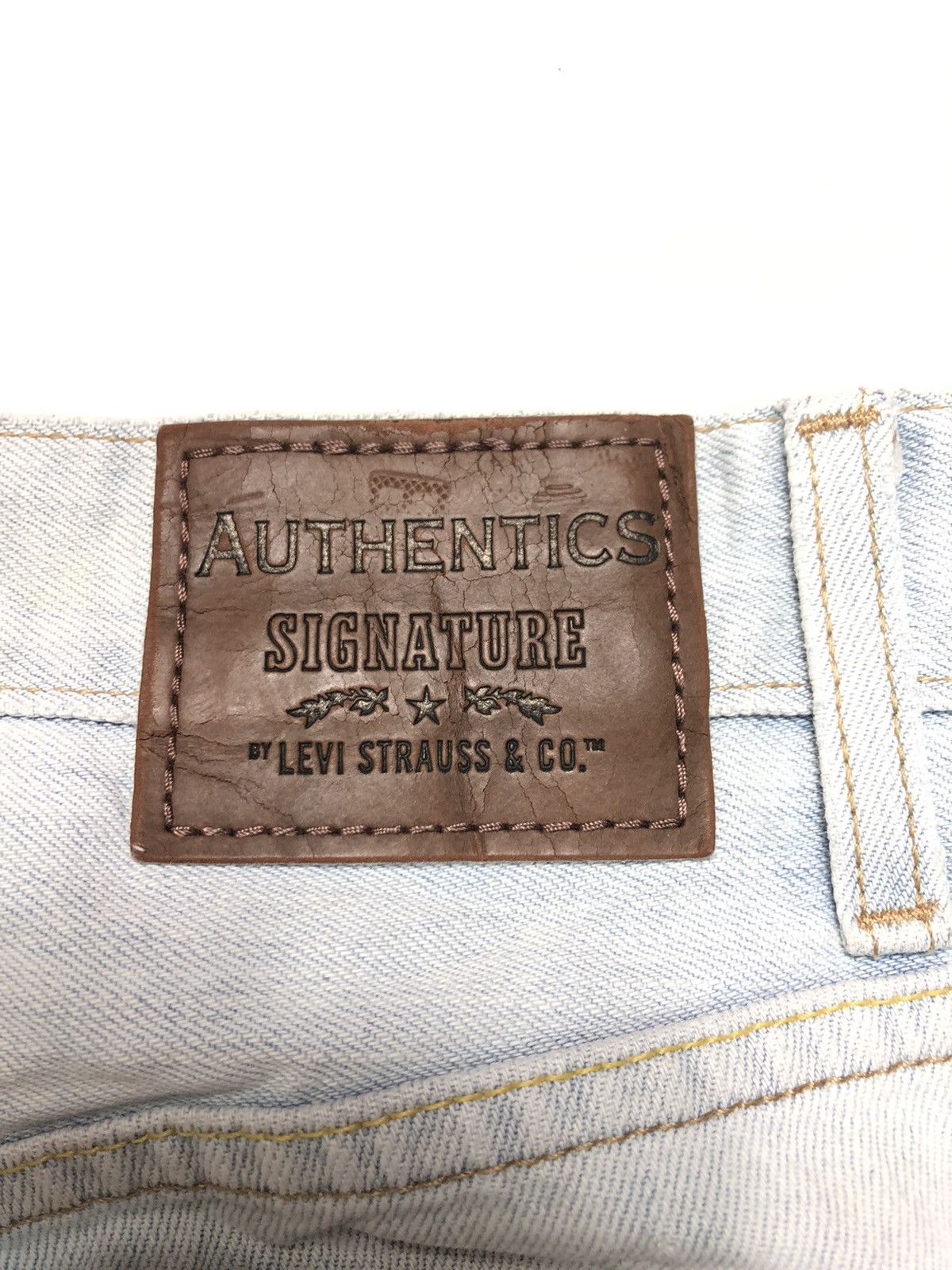 Levi's × Vintage VINTAGE 90s LEVIS LOW BOOT LIGHT BLUE WASH DISTRESSED DENIM Size US 30 / EU 46 - 10 Thumbnail