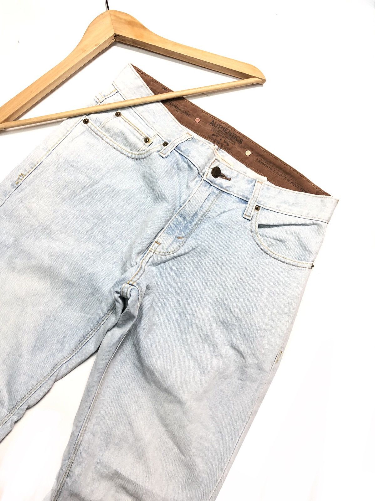 Levi's × Vintage VINTAGE 90s LEVIS LOW BOOT LIGHT BLUE WASH DISTRESSED DENIM Size US 30 / EU 46 - 1 Thumbnail