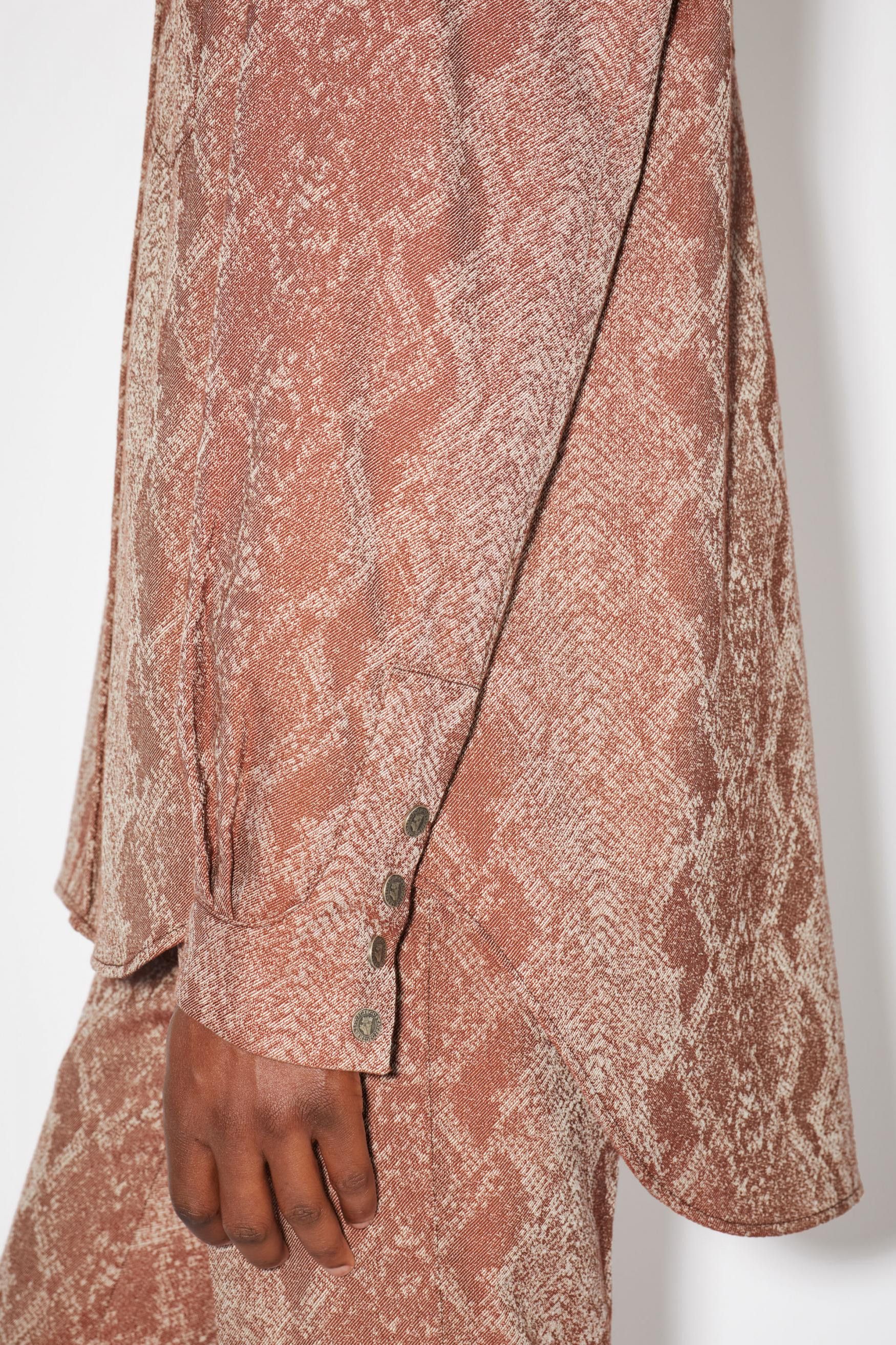 Acne Studios Acne Studios Python Print Shirt - Rust Red Size US M / EU 48-50 / 2 - 5 Thumbnail