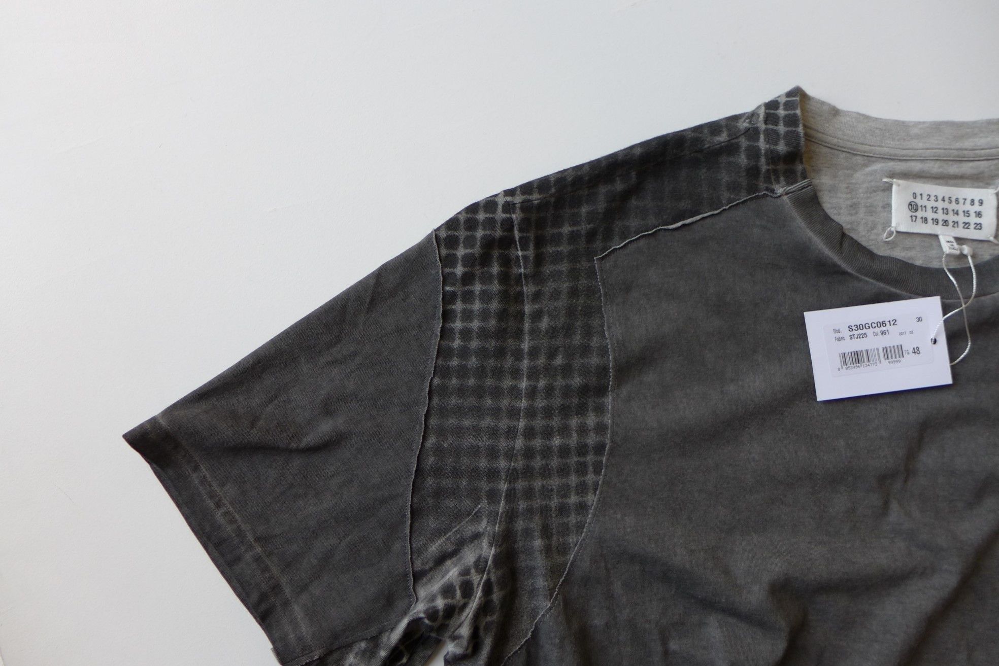 Maison Margiela Margiela FW17 Patchwork Grey T-Shirt Size US M / EU 48-50 / 2 - 9 Thumbnail