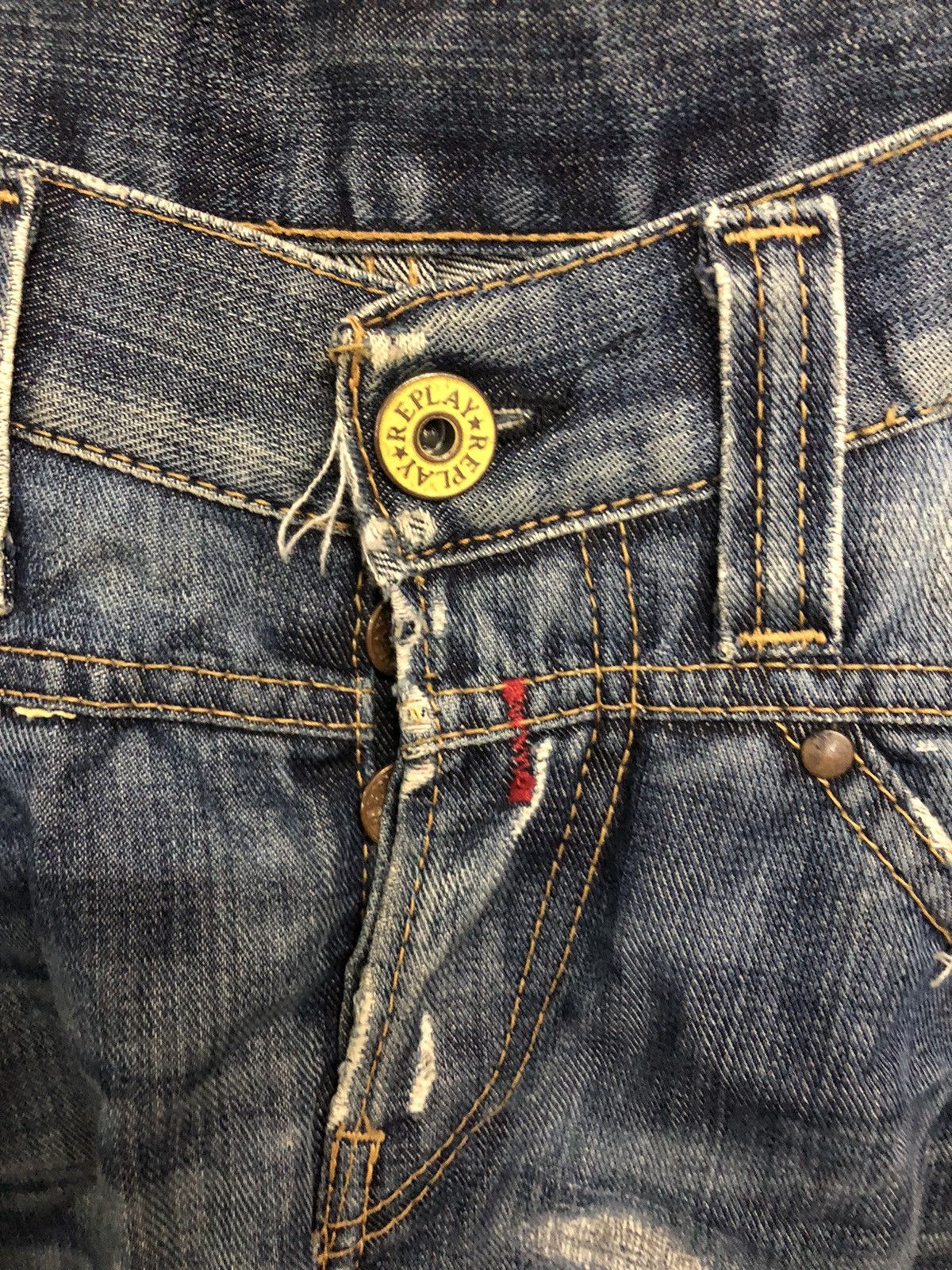 Replay Replay Distressed Butterfly Button Denim Jeans Made Romania Size US 30 / EU 46 - 8 Thumbnail
