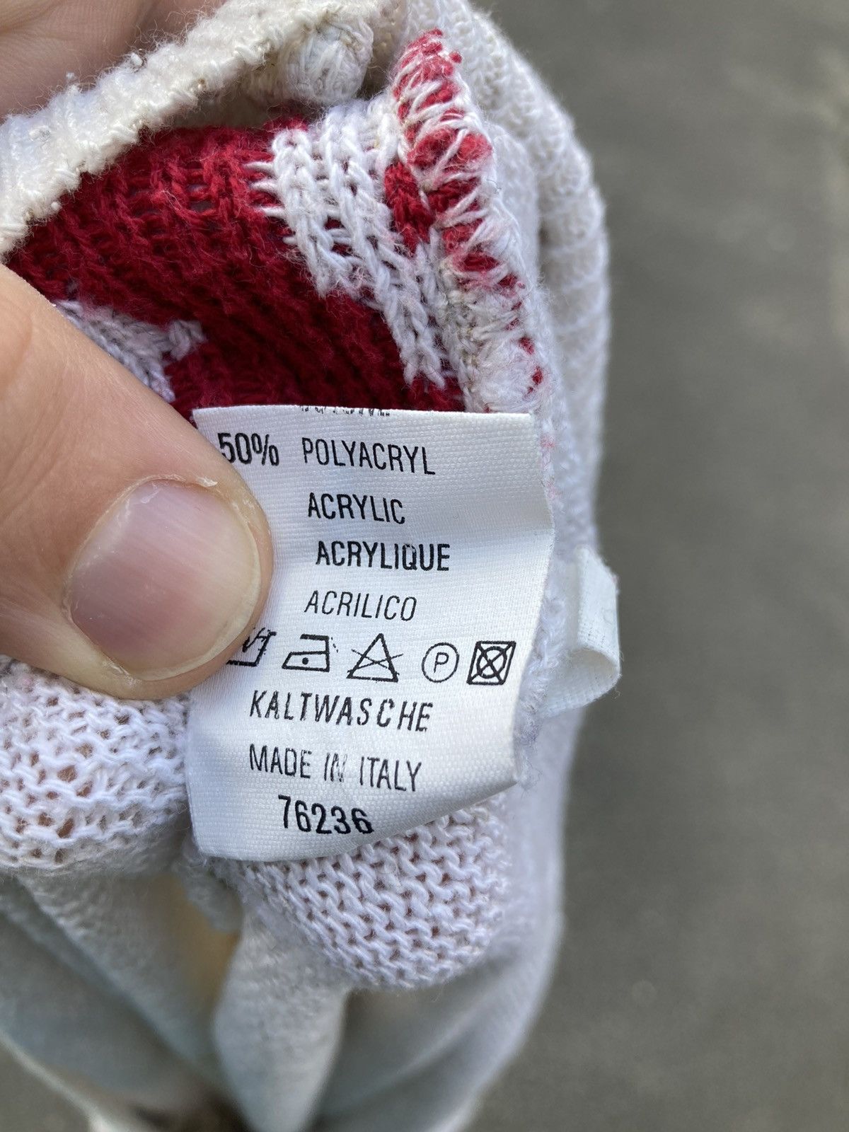 Vintage Vintage Knitted Egypt Hieroglyphs Sweater Made in Italy Size US M / EU 48-50 / 2 - 8 Thumbnail