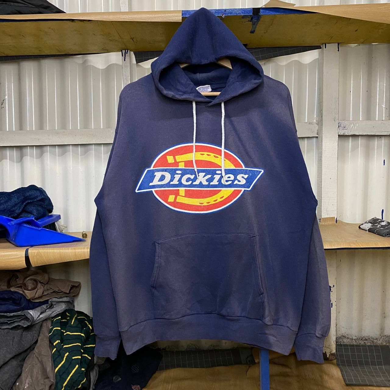 Dickies × Vintage Vintage dickies spell out sun faded hoodies Size US L / EU 52-54 / 3 - 1 Thumbnail