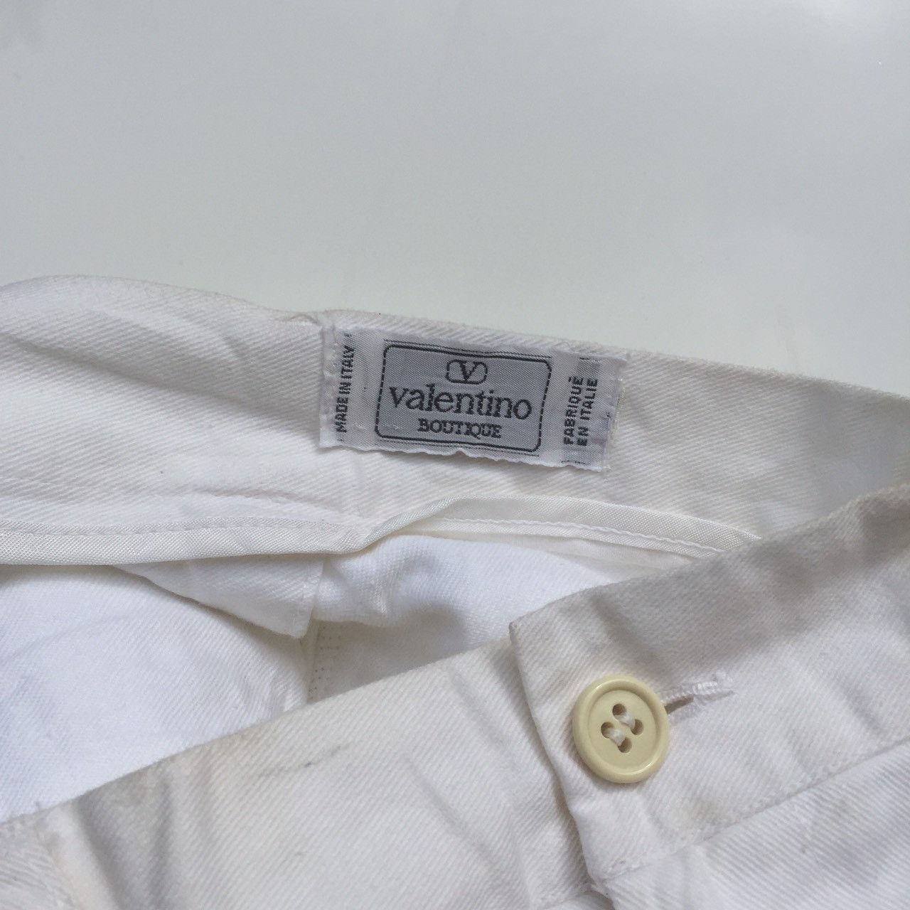 Valentino Valentino shorts Size US 29 - 2 Thumbnail
