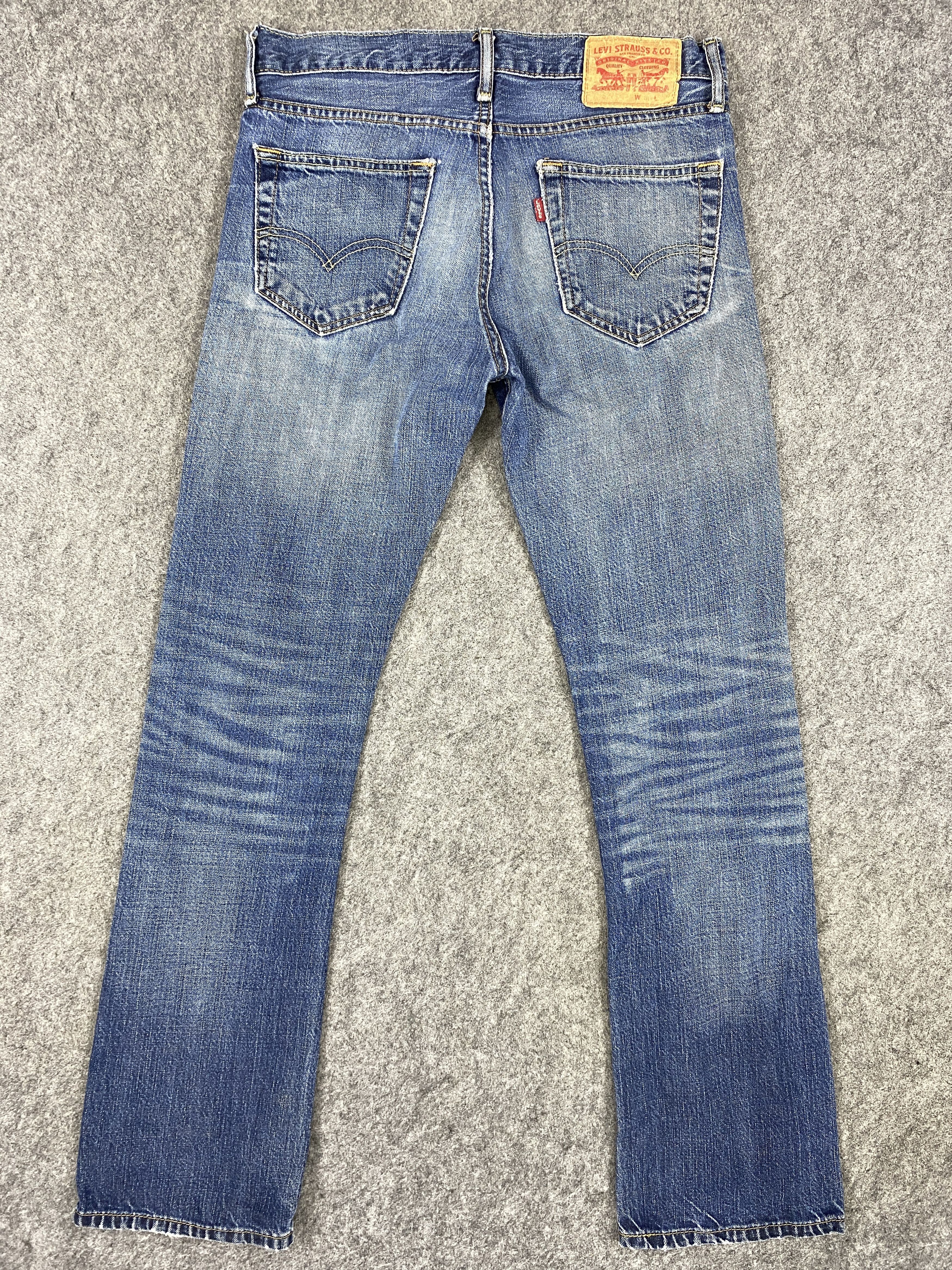 Levi's Distressed Blue Levi's Jeans 31x31 Denim -JN1419 Size US 31 - 2 Thumbnail