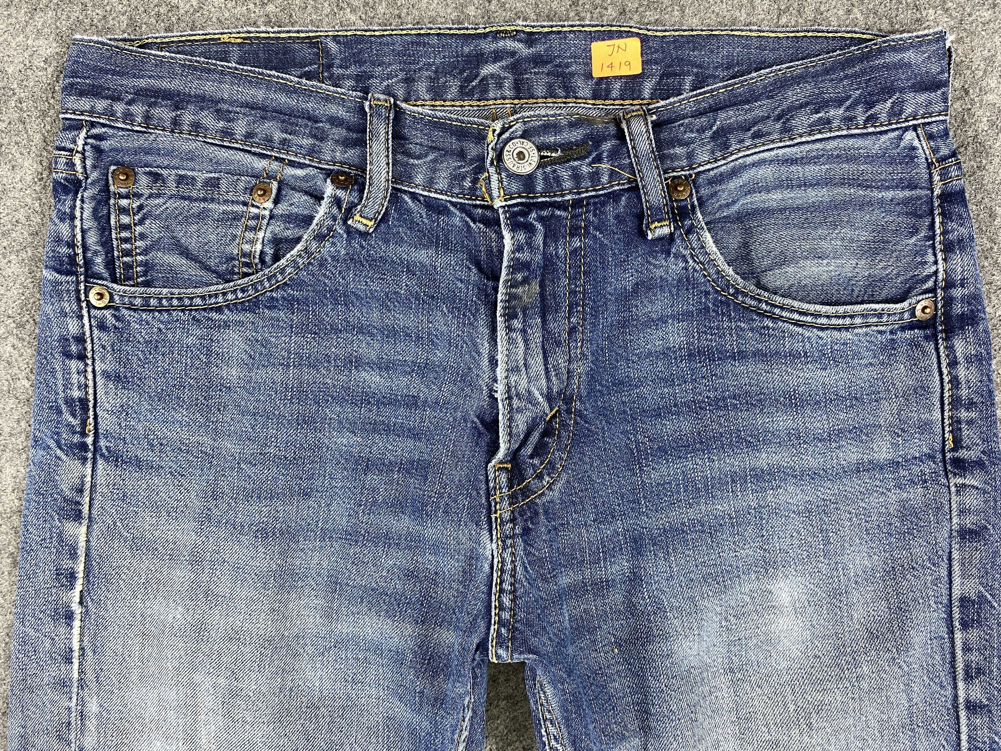 Levi's Distressed Blue Levi's Jeans 31x31 Denim -JN1419 Size US 31 - 3 Thumbnail