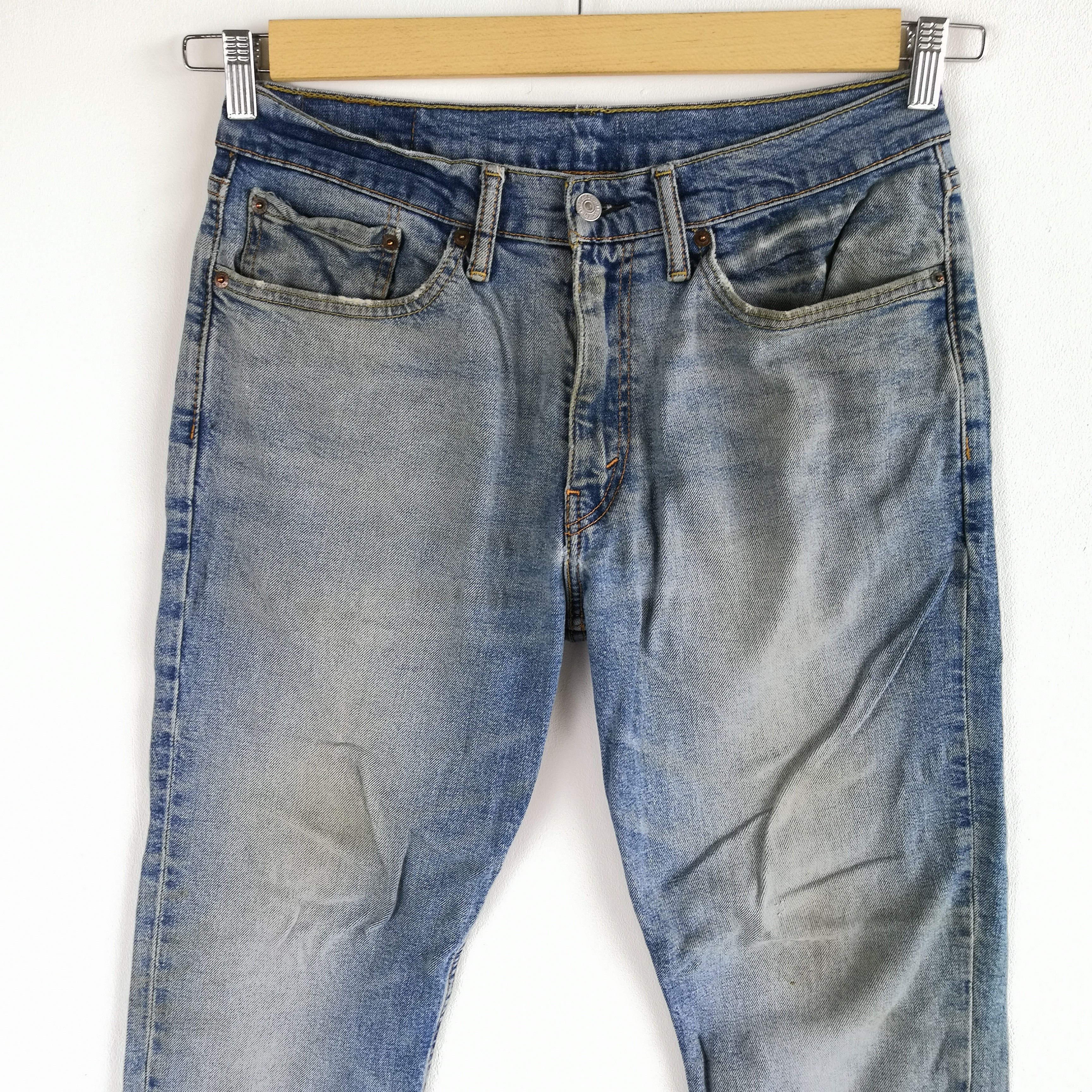 Levi's Vintage Levis Jeans Light Blue Levi's 550 Faded Blue Denim Size US 32 / EU 48 - 4 Thumbnail